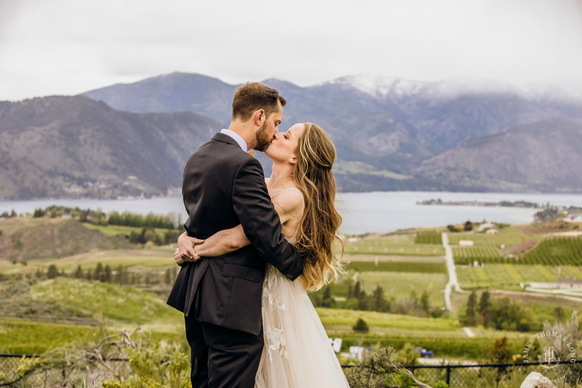 Tsillan Cellars Lake Chelan wedding by Seattle wedding photographer James Thomas Long Photography