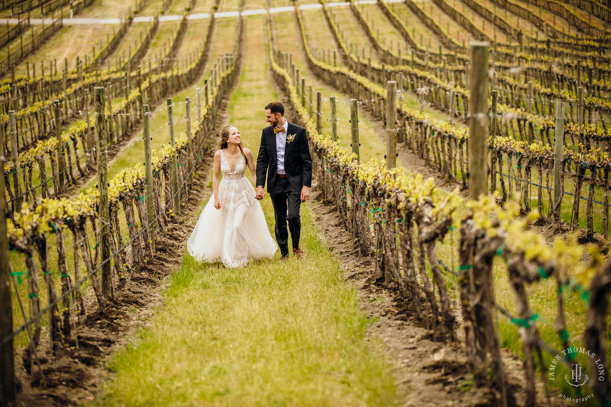 Tsillan Cellars Lake Chelan wedding by Seattle wedding photographer James Thomas Long Photography