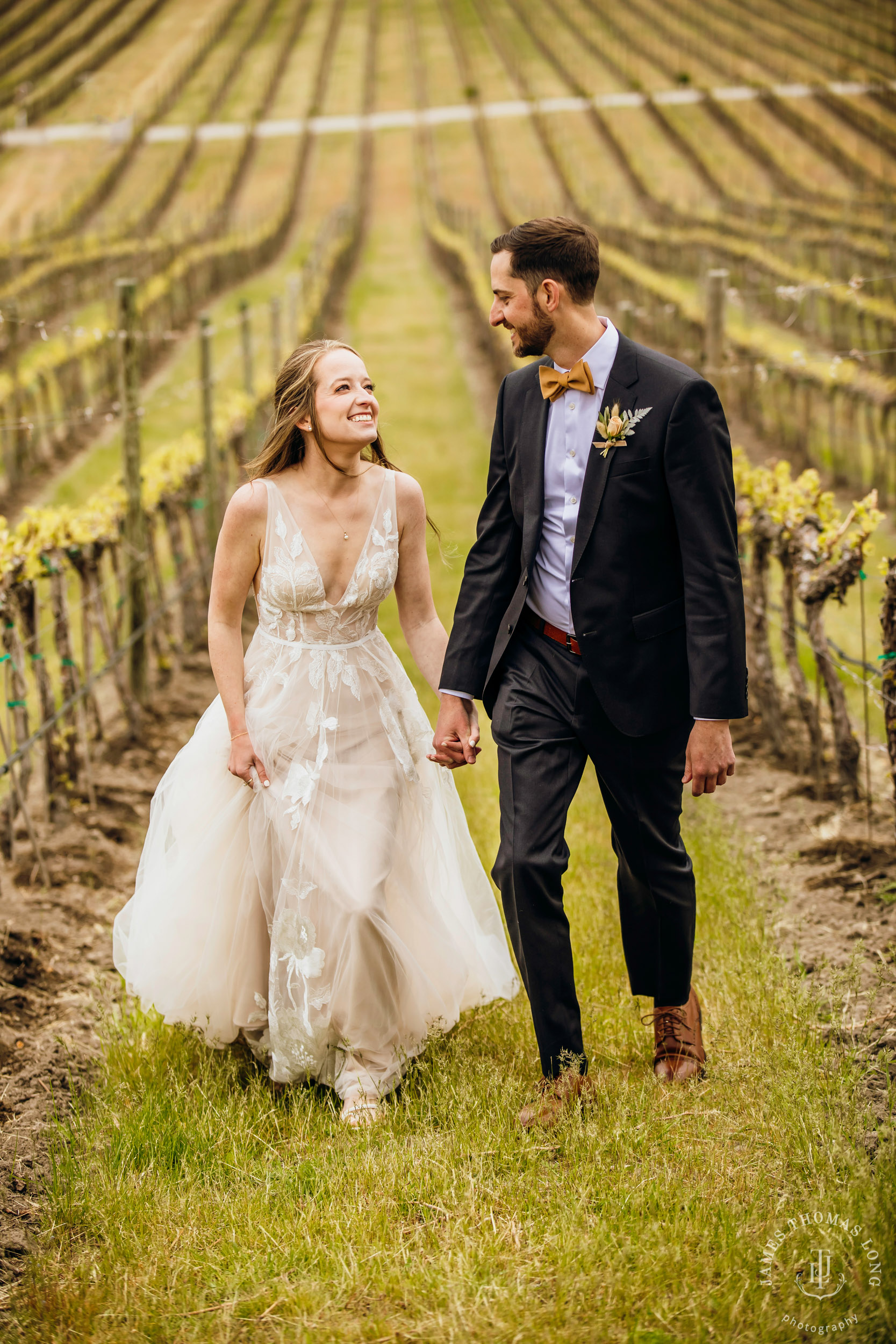 Tsillan Cellars Lake Chelan wedding by Seattle wedding photographer James Thomas Long Photography