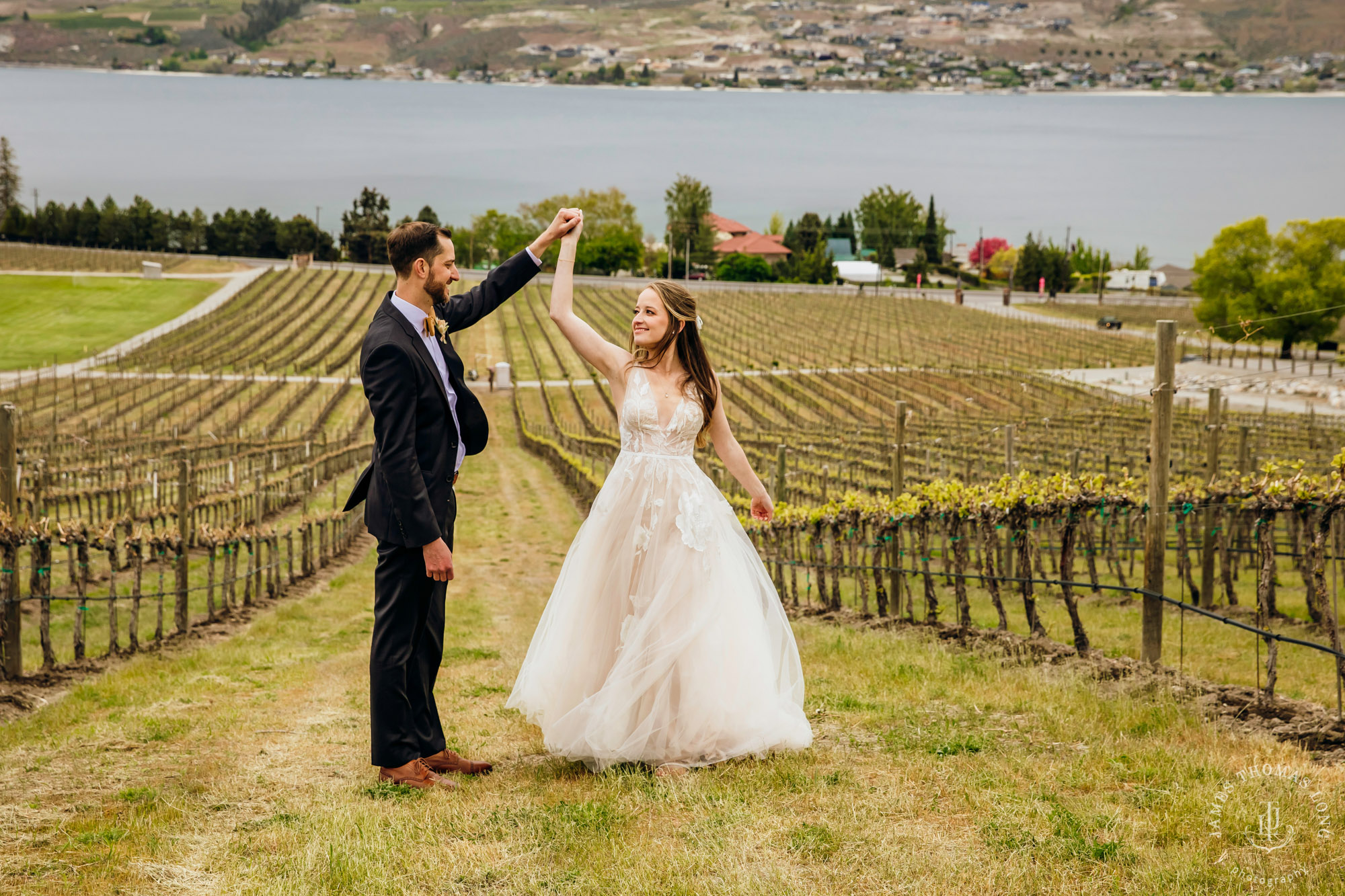 Tsillan Cellars Lake Chelan wedding by Seattle wedding photographer James Thomas Long Photography