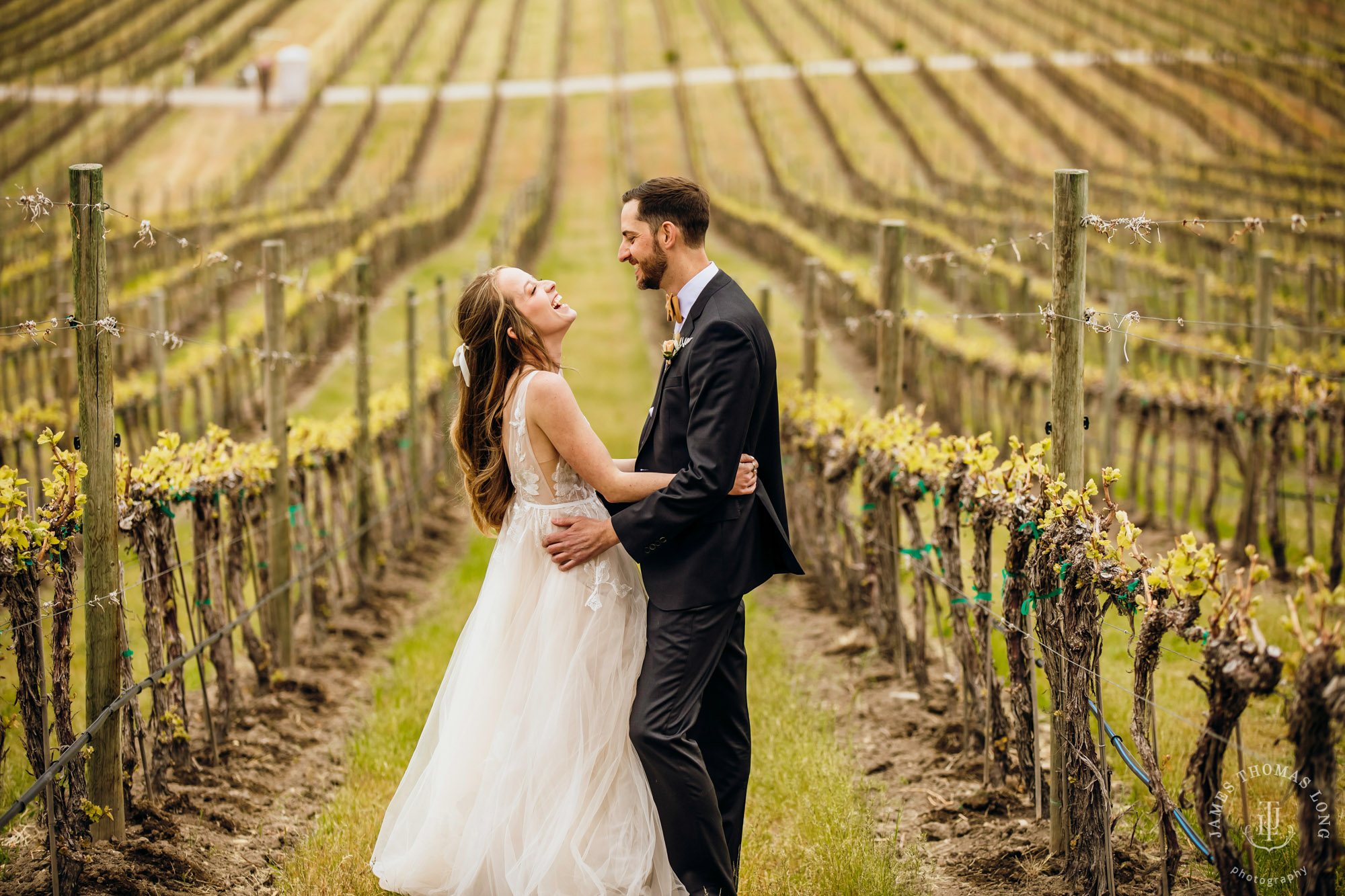 Tsillan Cellars Lake Chelan wedding by Seattle wedding photographer James Thomas Long Photography