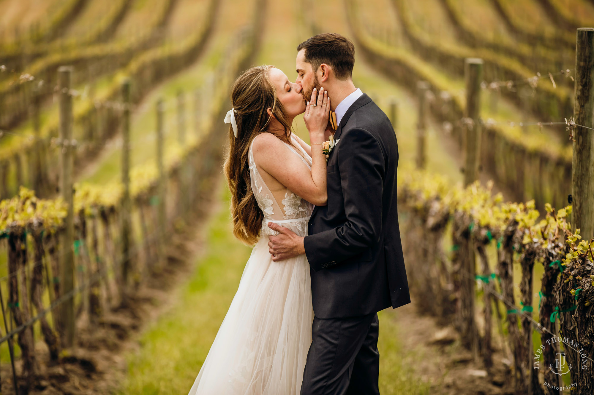 Tsillan Cellars Lake Chelan wedding by Seattle wedding photographer James Thomas Long Photography