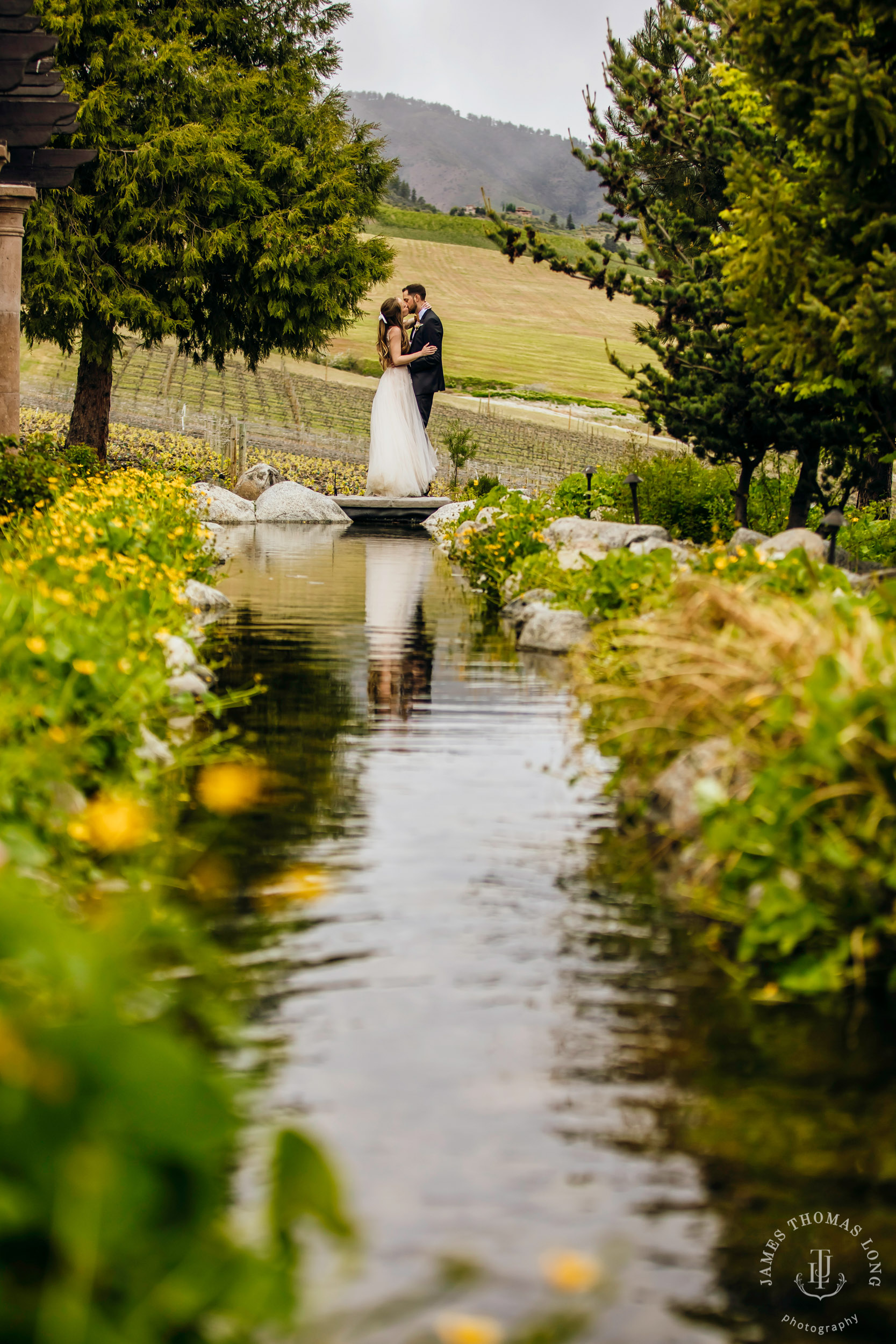 Tsillan Cellars Lake Chelan wedding by Seattle wedding photographer James Thomas Long Photography