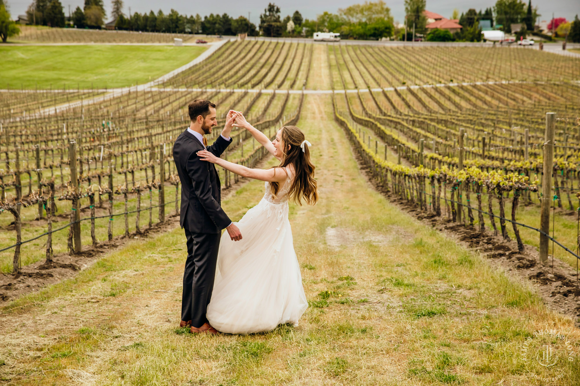 Tsillan Cellars Lake Chelan wedding by Seattle wedding photographer James Thomas Long Photography