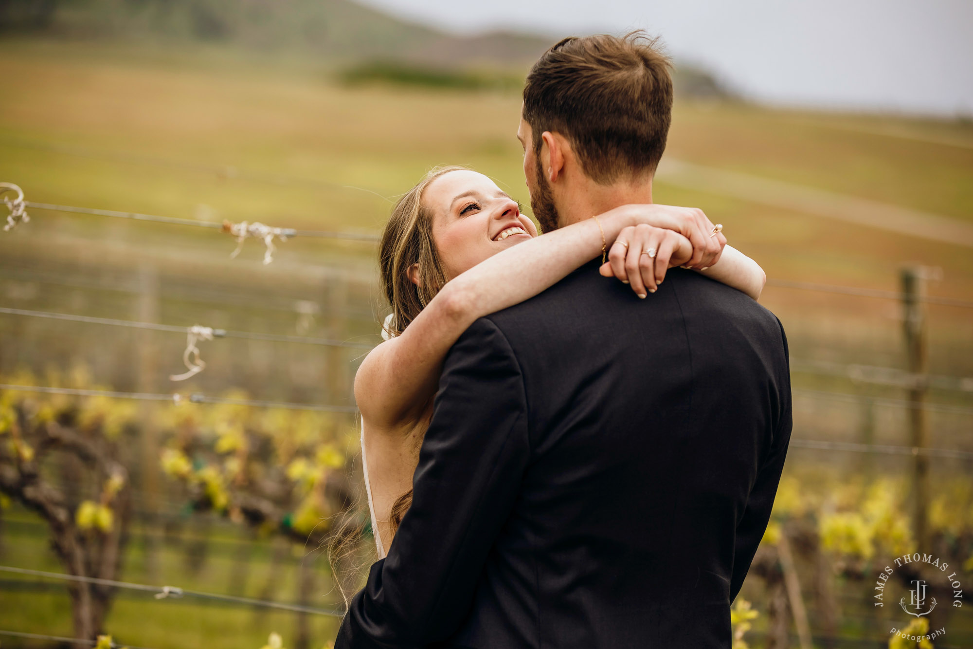 Tsillan Cellars Lake Chelan wedding by Seattle wedding photographer James Thomas Long Photography