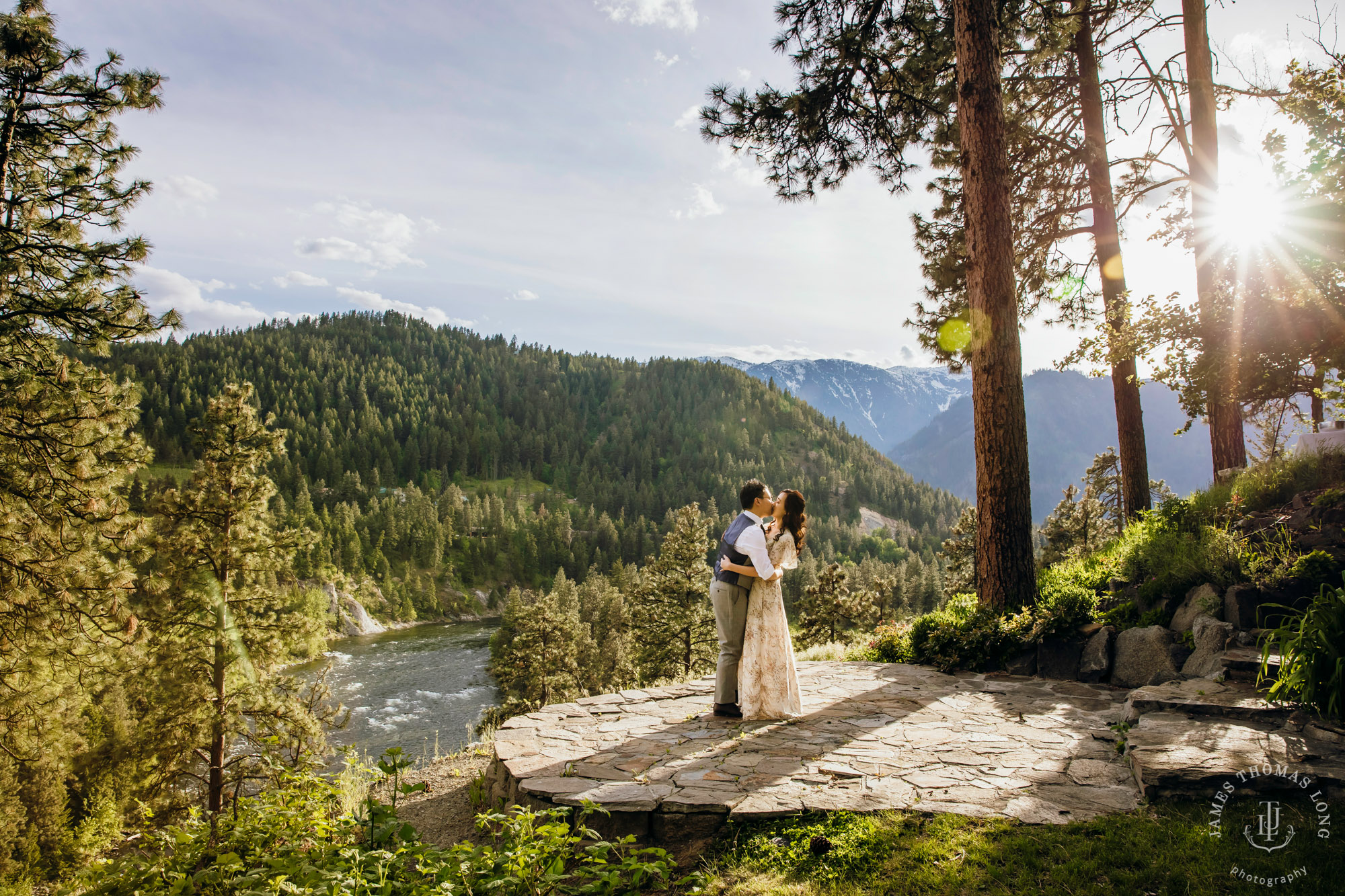 Adventure elopement in Leavenworth, WA by Seattle adventure wedding photographer James Thomas Long Photography