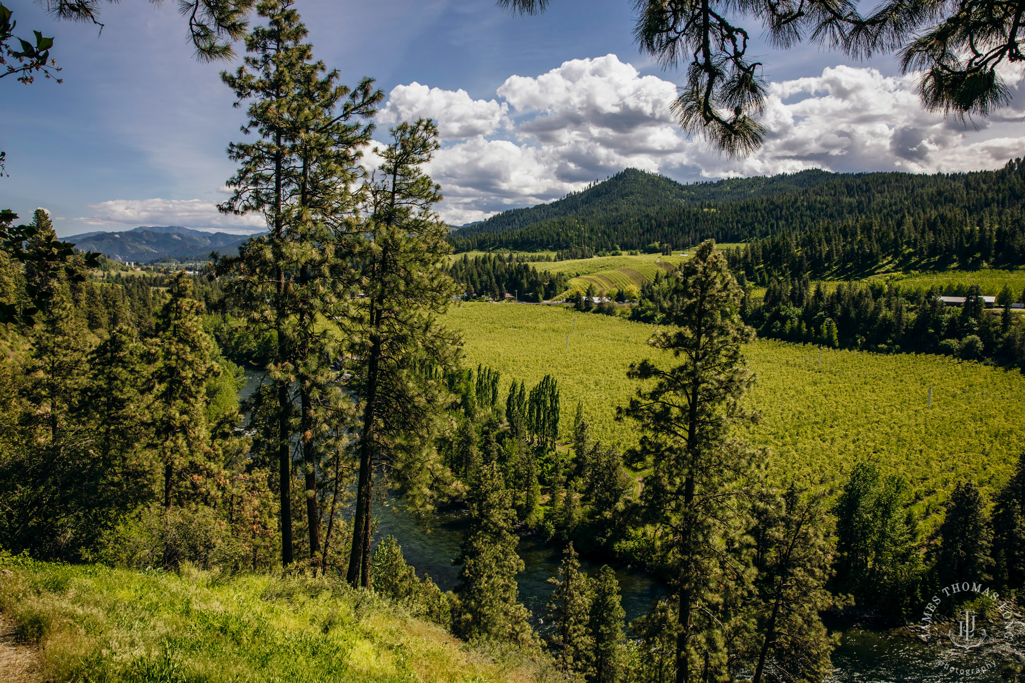 Adventure elopement in Leavenworth, WA by Seattle adventure wedding photographer James Thomas Long Photography