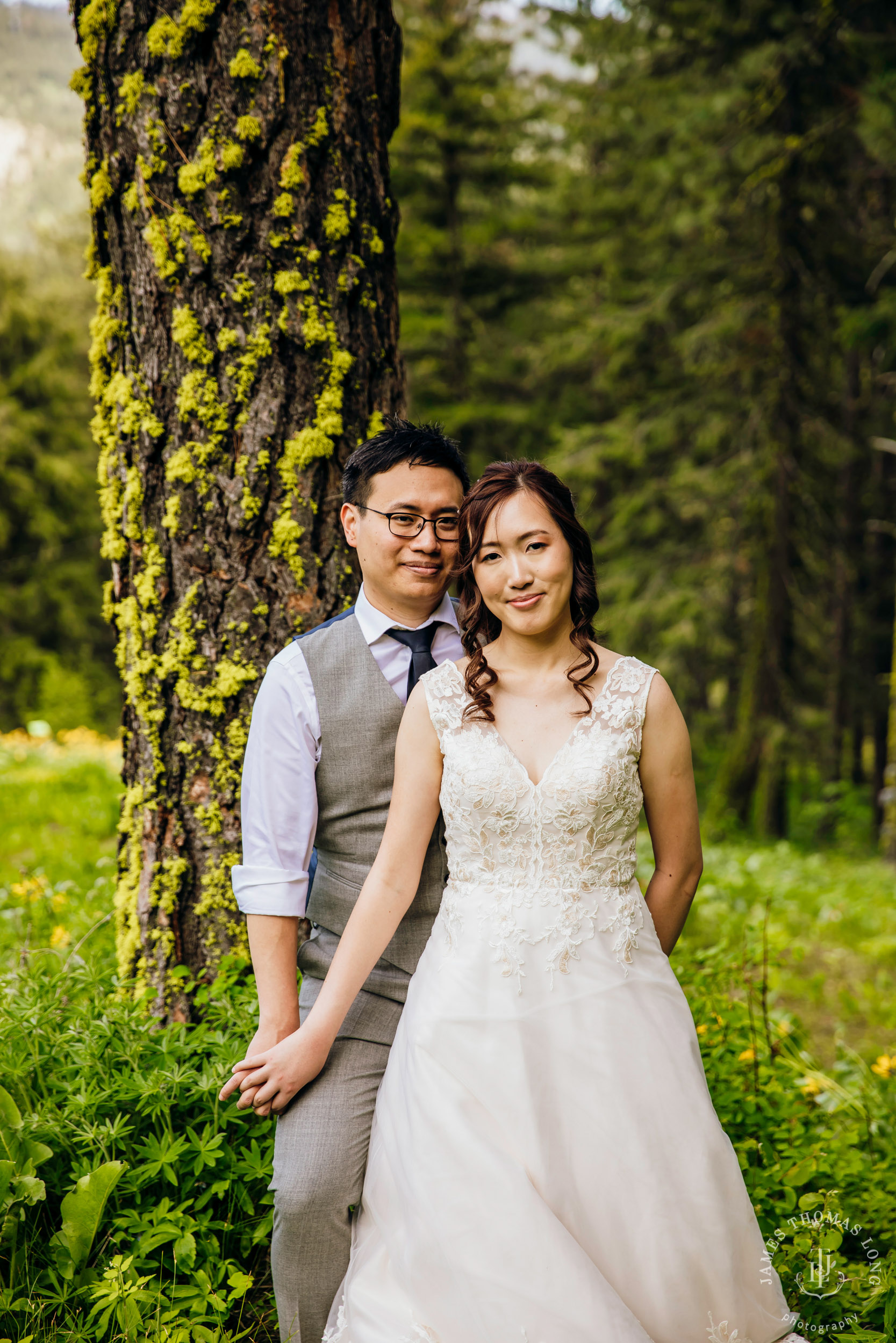 Adventure elopement in Leavenworth, WA by Seattle adventure wedding photographer James Thomas Long Photography