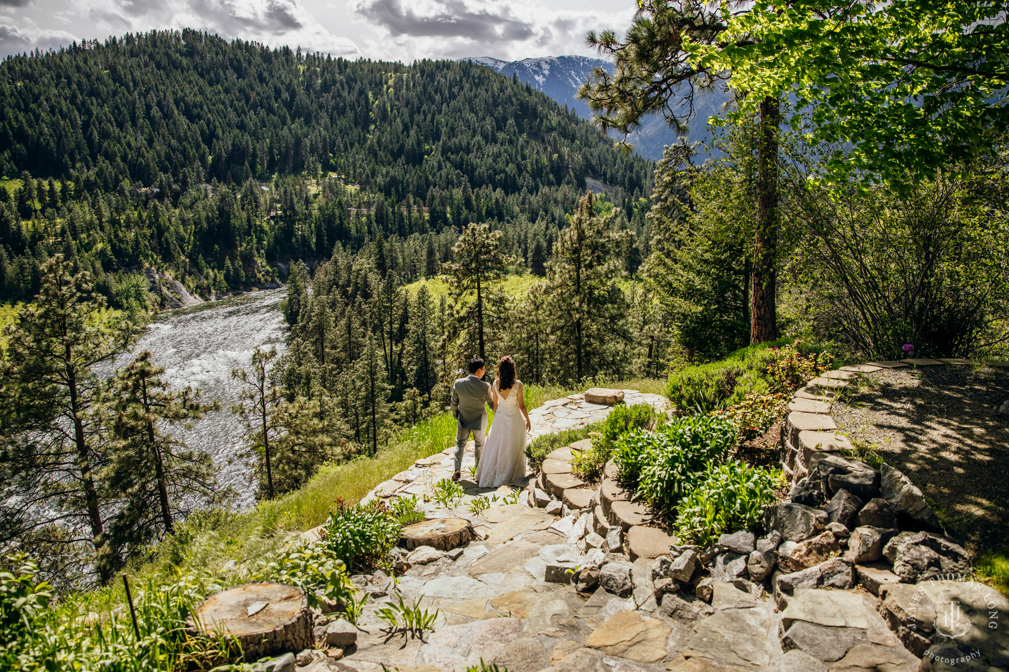 Adventure elopement in Leavenworth, WA by Seattle adventure wedding photographer James Thomas Long Photography