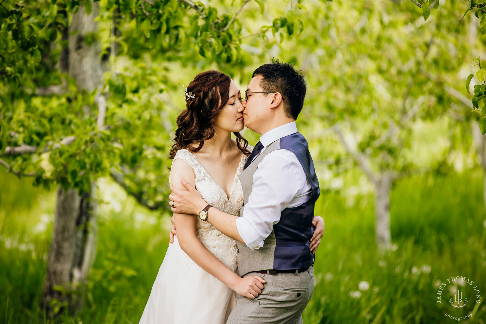 Adventure elopement in Leavenworth, WA by Seattle adventure wedding photographer James Thomas Long Photography