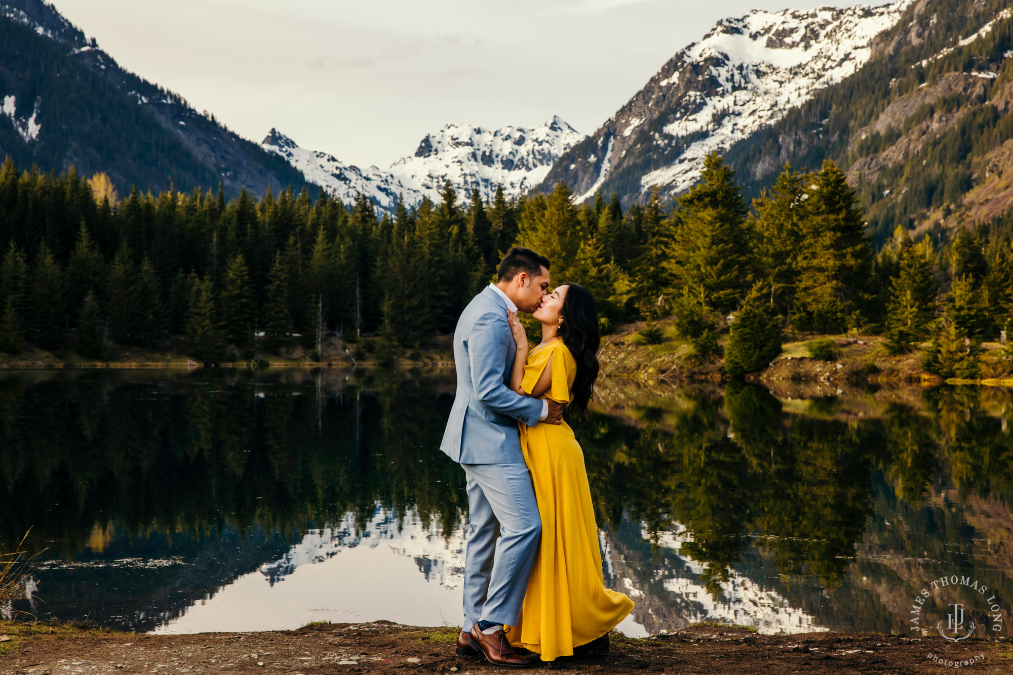 Adventure engagement session at Snoqualmie Pass by adventure wedding photographer James Thomas Long Photography