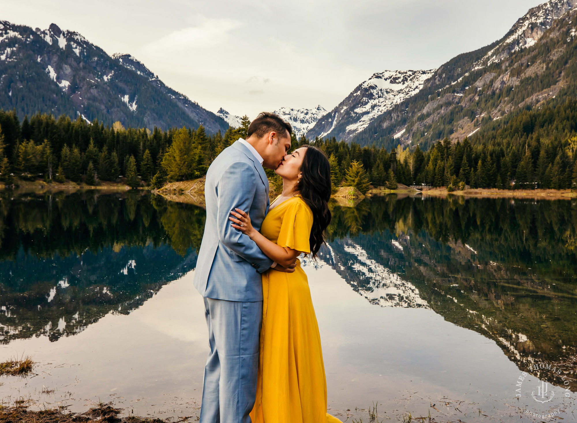 Adventure engagement session at Snoqualmie Pass by adventure wedding photographer James Thomas Long Photography