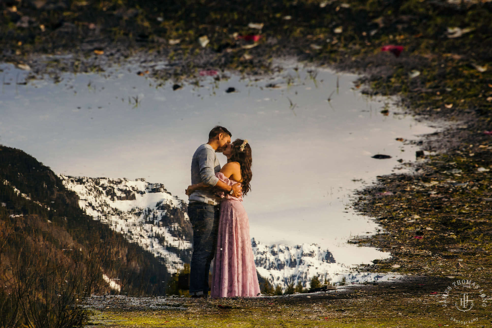 Adventure engagement session at Snoqualmie Pass by adventure wedding photographer James Thomas Long Photography