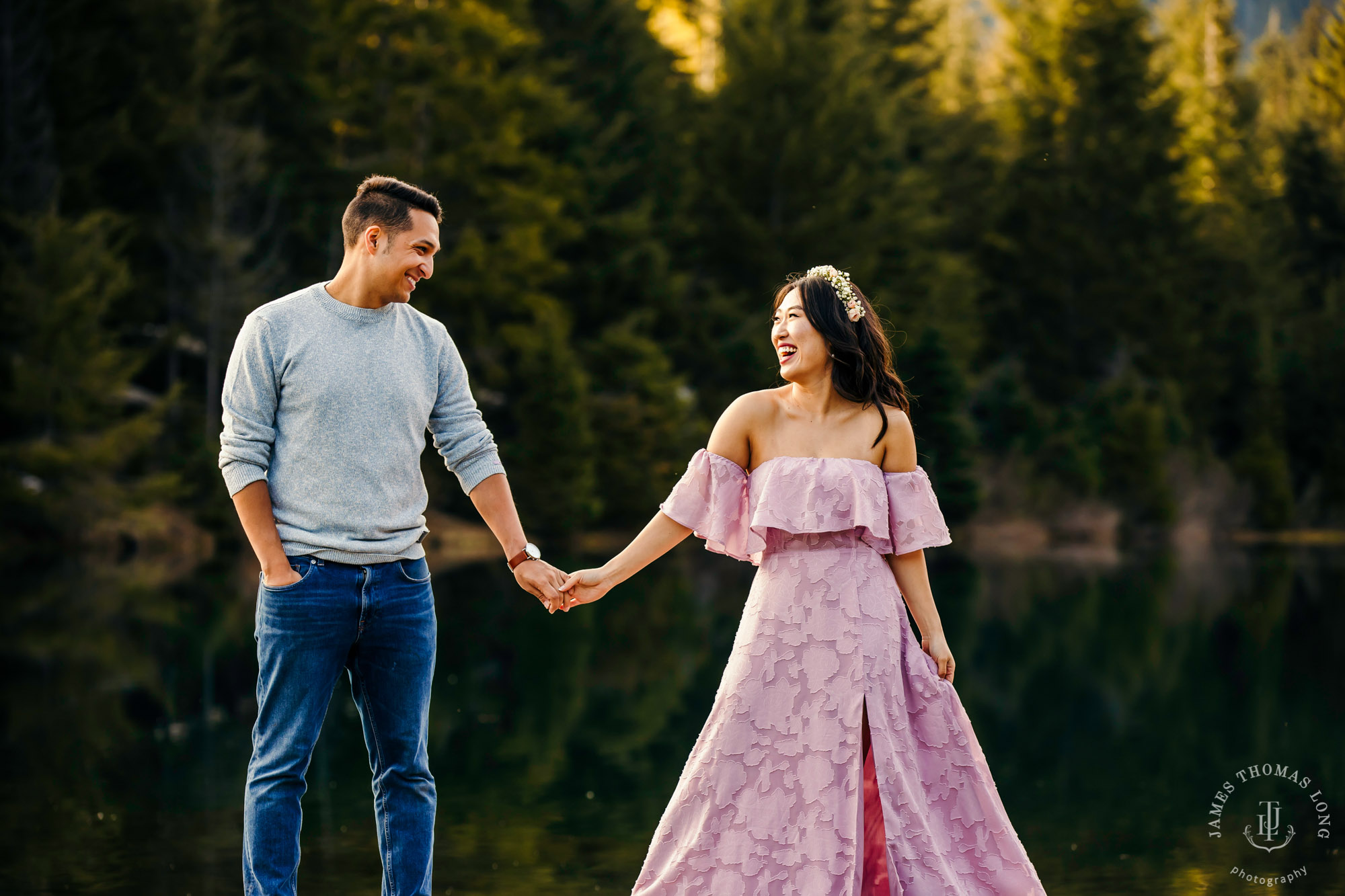 Adventure engagement session at Snoqualmie Pass by adventure wedding photographer James Thomas Long Photography