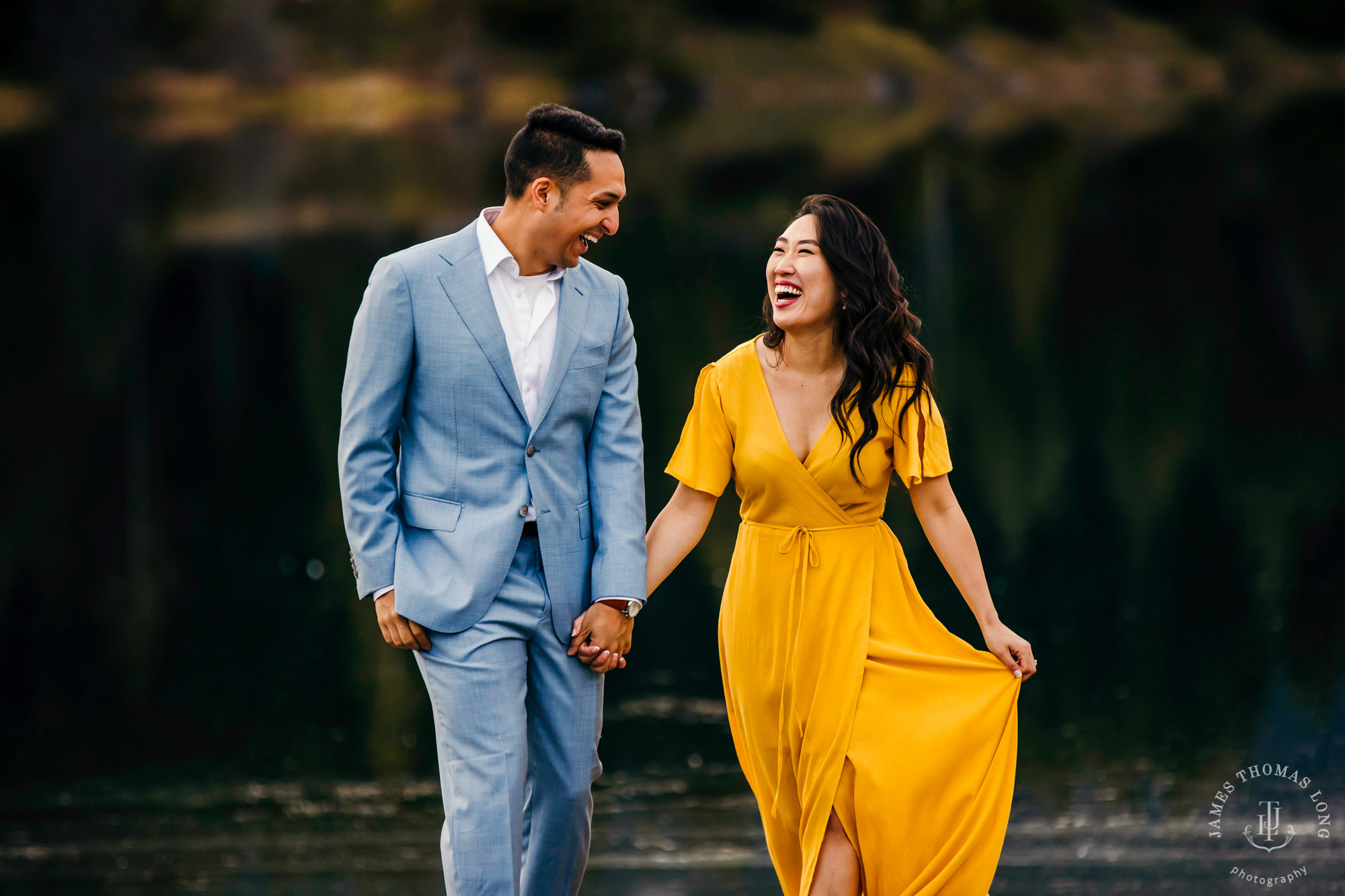 Adventure engagement session at Snoqualmie Pass by adventure wedding photographer James Thomas Long Photography