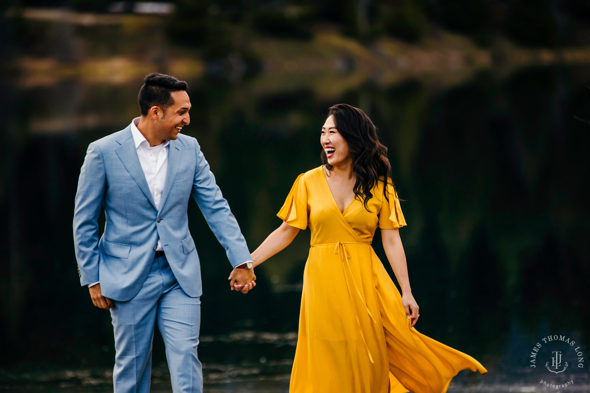 Adventure engagement session at Snoqualmie Pass by adventure wedding photographer James Thomas Long Photography