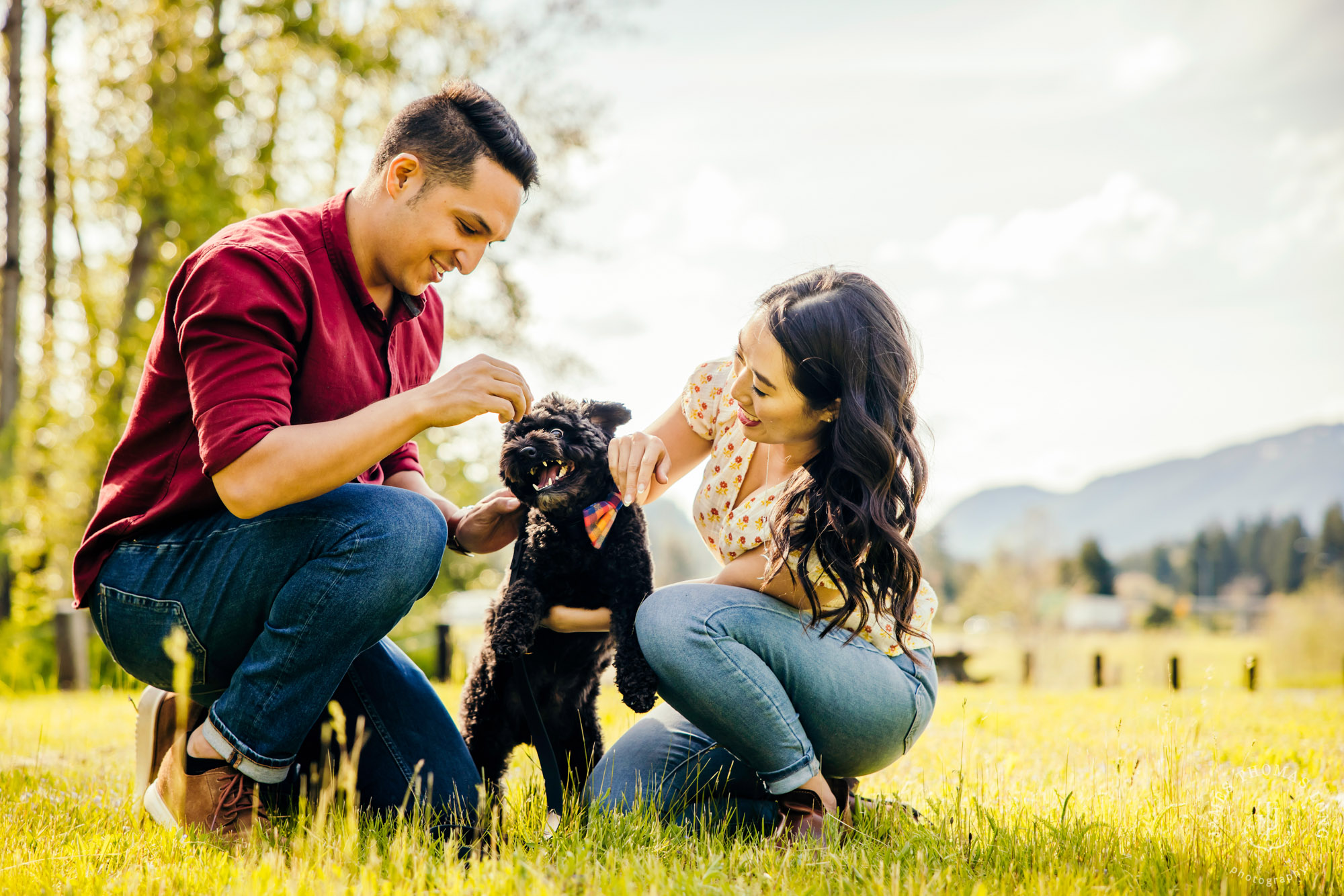 Adventure engagement session at Snoqualmie Pass by adventure wedding photographer James Thomas Long Photography