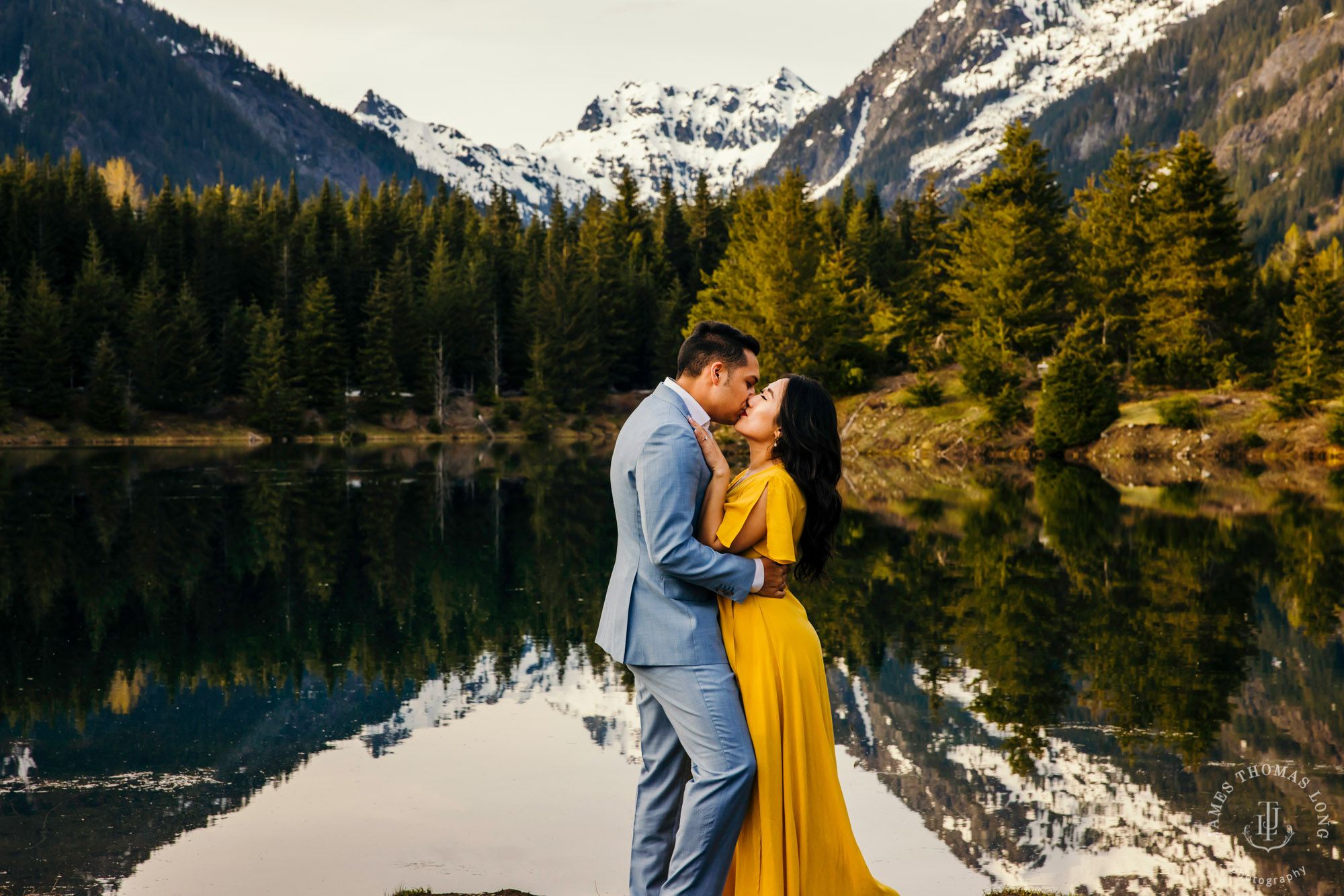 Adventure engagement session at Snoqualmie Pass by adventure wedding photographer James Thomas Long Photography