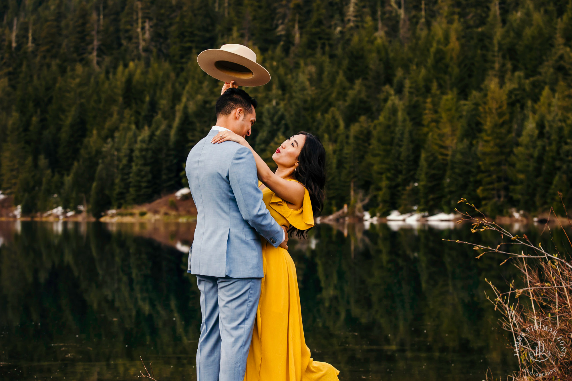 Adventure engagement session at Snoqualmie Pass by adventure wedding photographer James Thomas Long Photography