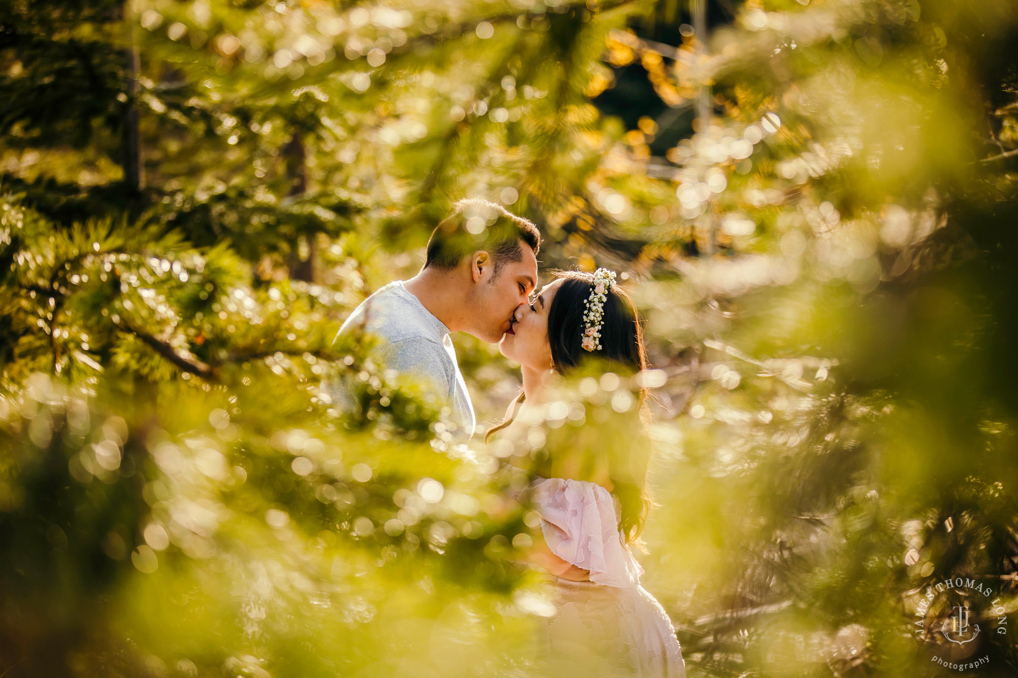 Adventure engagement session at Snoqualmie Pass by adventure wedding photographer James Thomas Long Photography