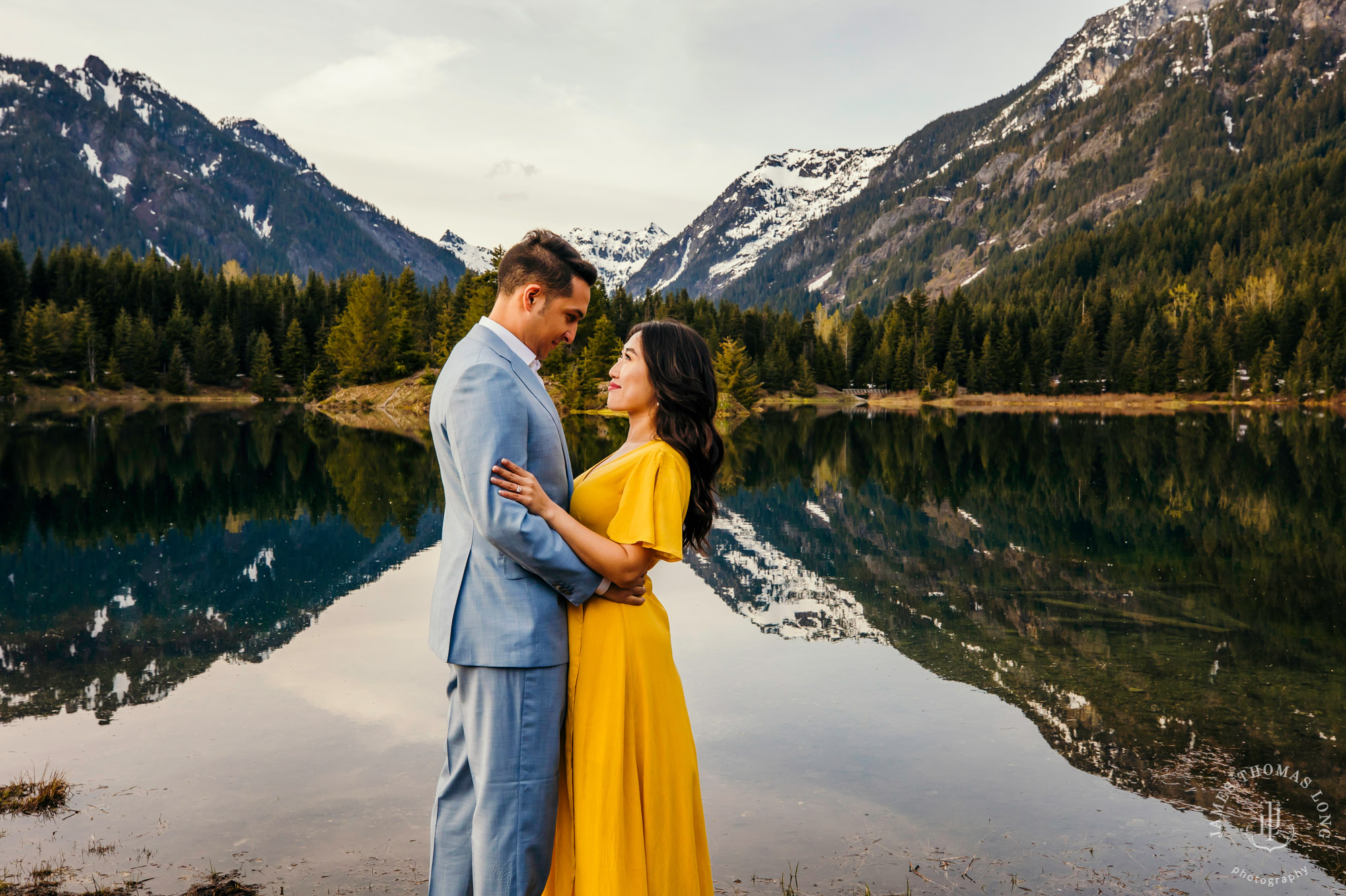 Adventure engagement session at Snoqualmie Pass by adventure wedding photographer James Thomas Long Photography