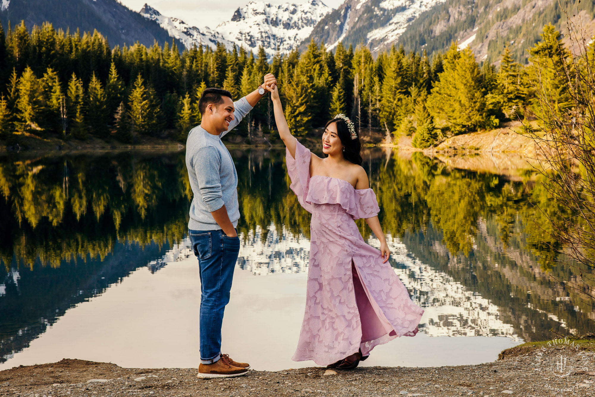 Adventure engagement session at Snoqualmie Pass by adventure wedding photographer James Thomas Long Photography