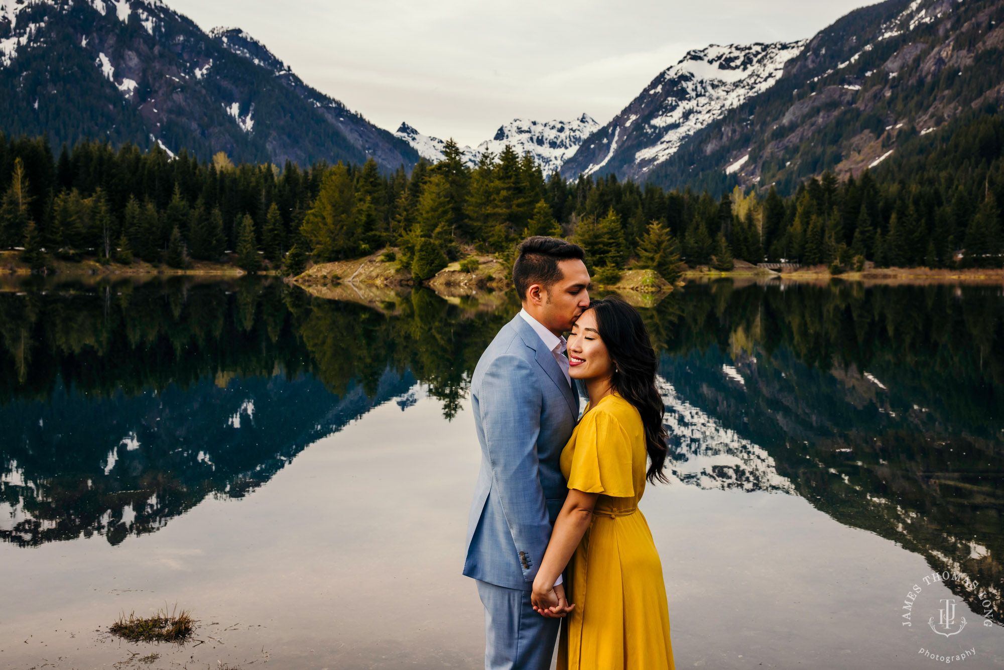 Adventure engagement session at Snoqualmie Pass by adventure wedding photographer James Thomas Long Photography