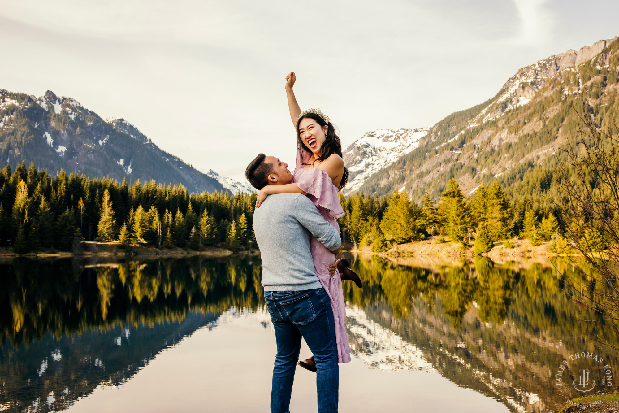 Adventure engagement session at Snoqualmie Pass by adventure wedding photographer James Thomas Long Photography