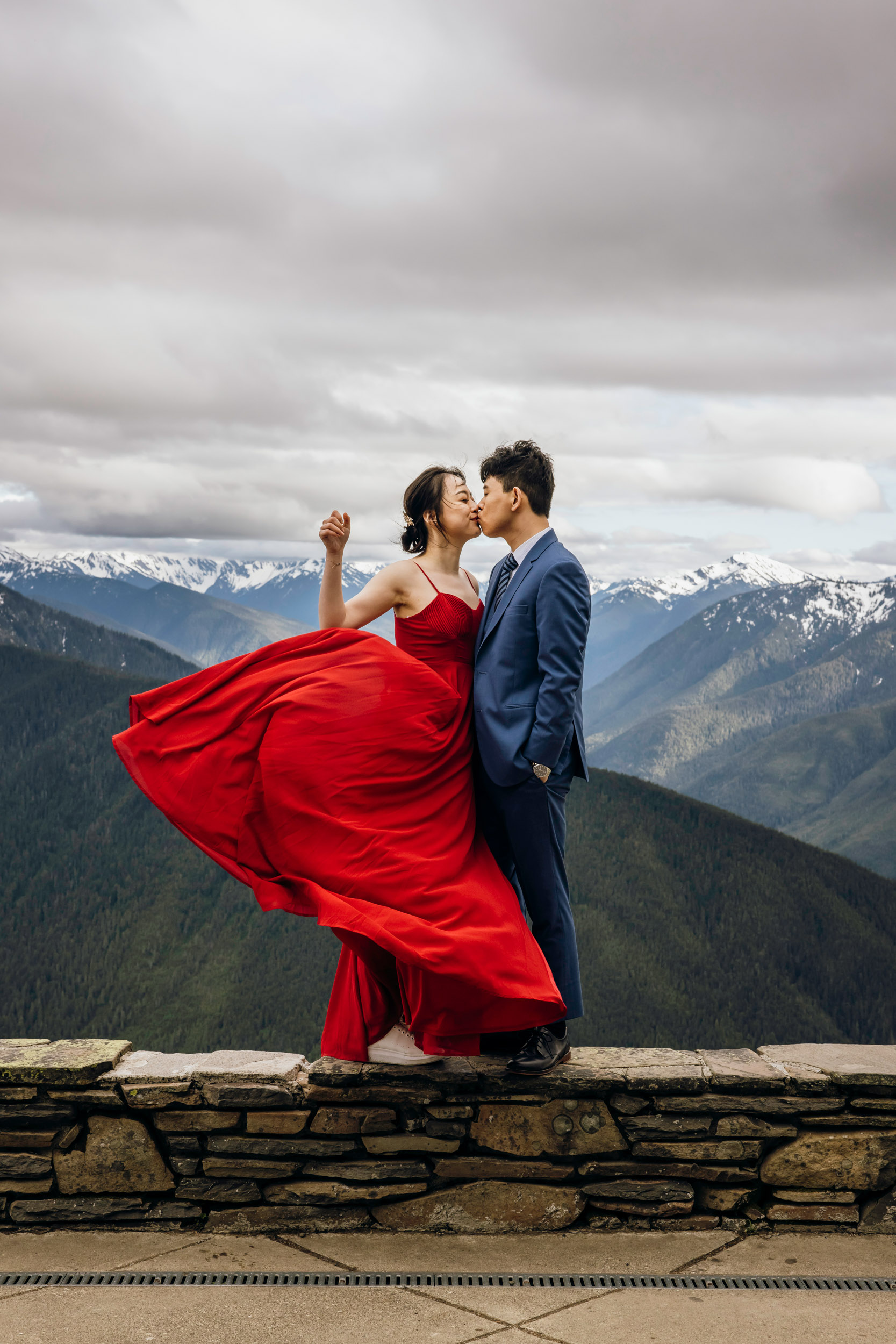 Pacific Northwest mountain engagement session by Seattle adventure elopement photographer James Thomas Long Photography