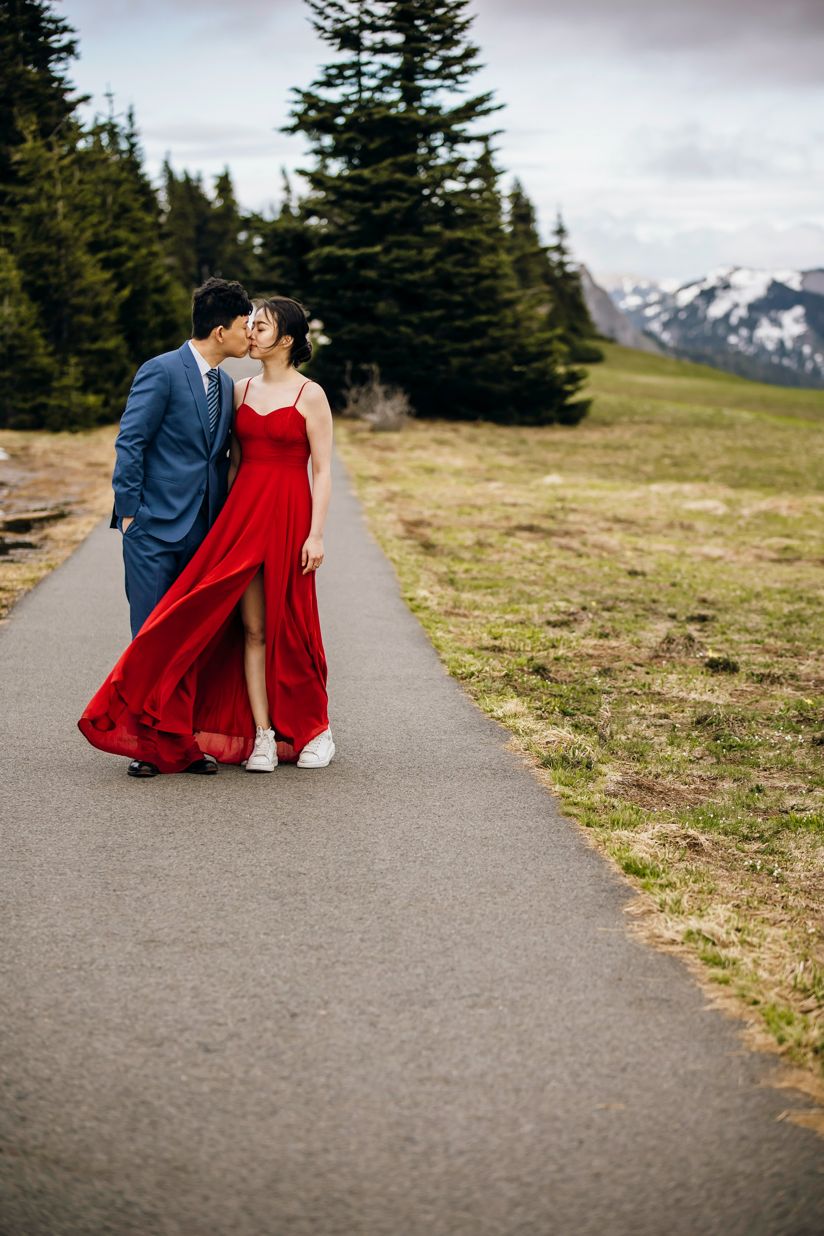 Pacific Northwest mountain engagement session by Seattle adventure elopement photographer James Thomas Long Photography