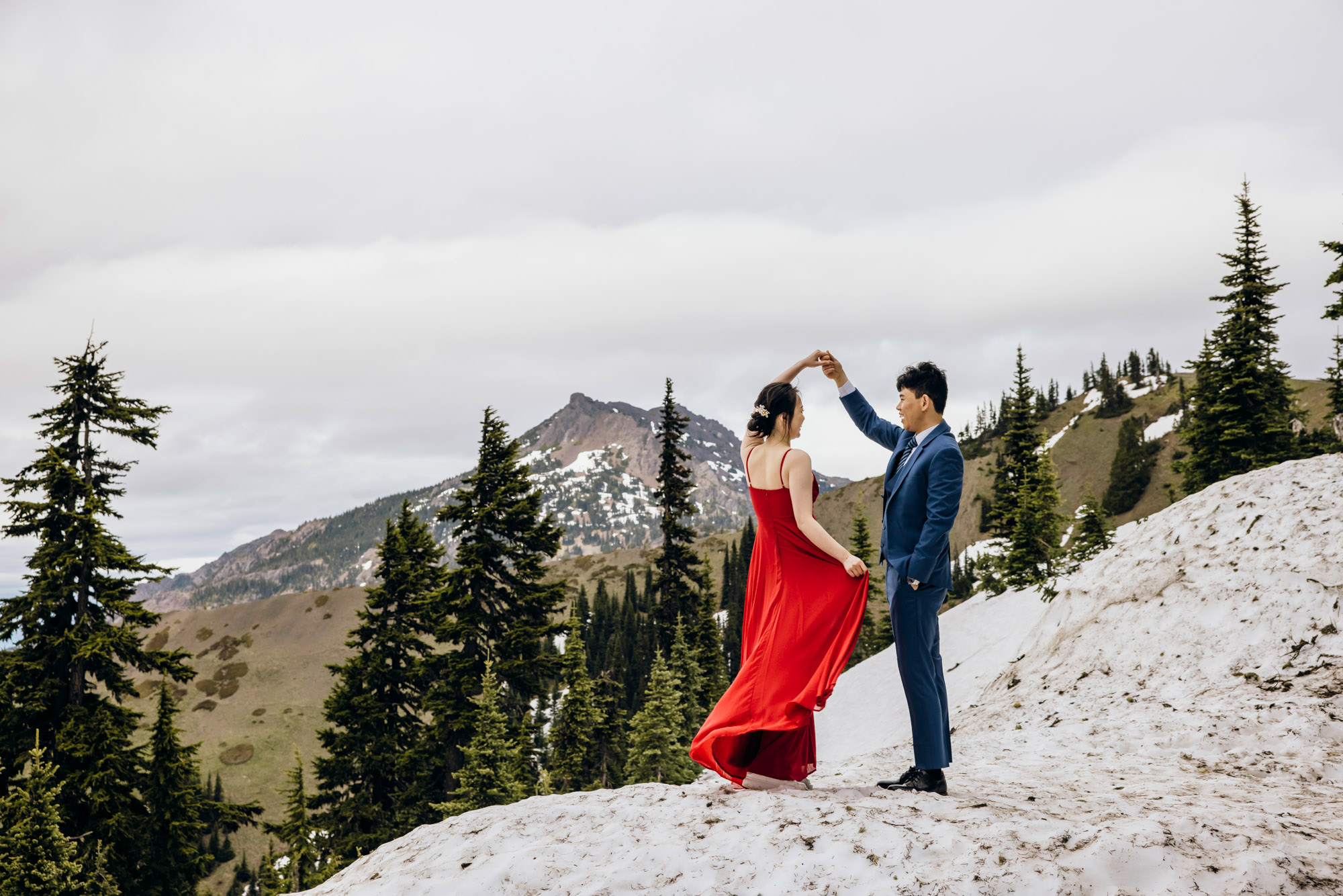 Pacific Northwest mountain engagement session by Seattle adventure elopement photographer James Thomas Long Photography