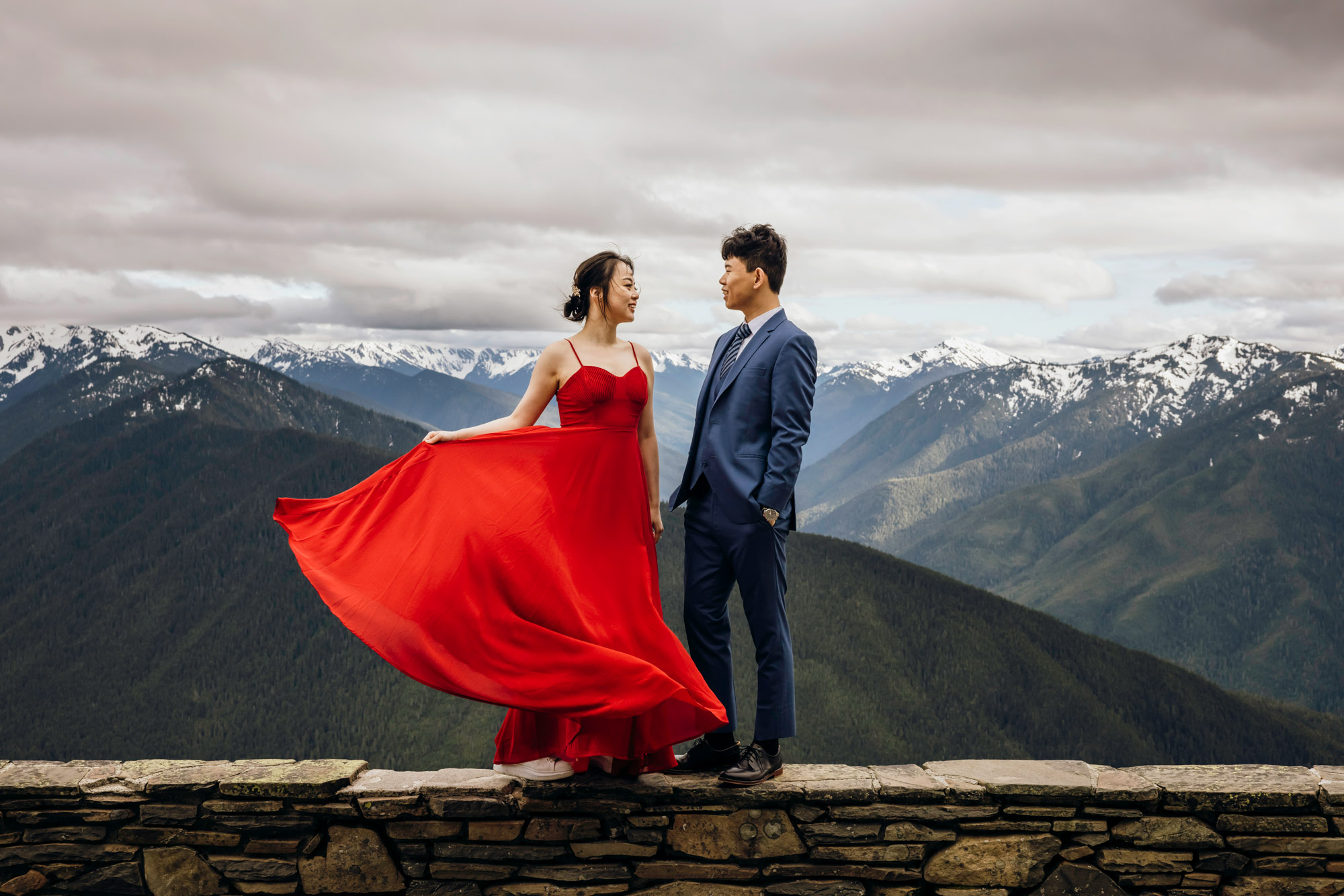 Pacific Northwest mountain engagement session by Seattle adventure elopement photographer James Thomas Long Photography