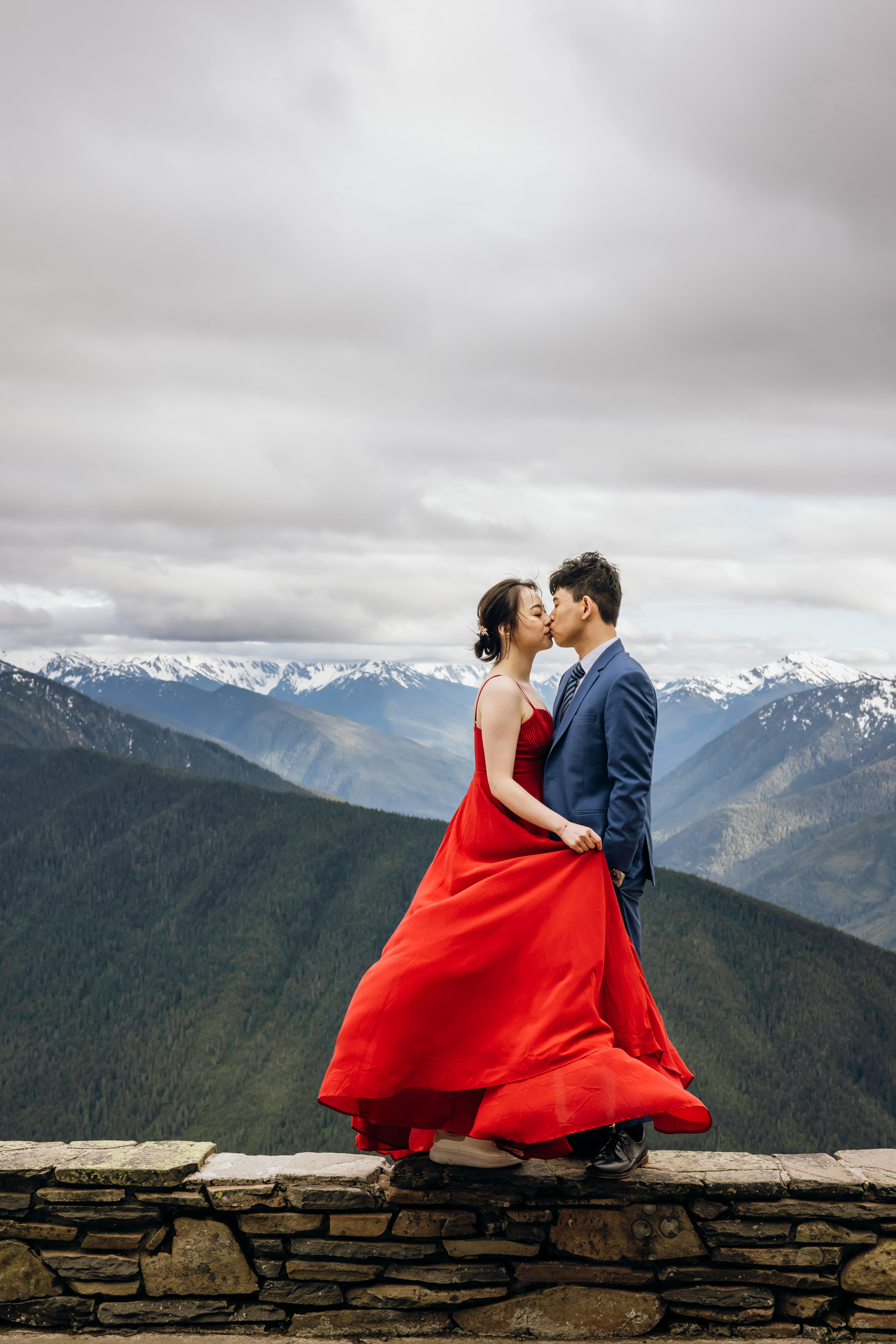 Pacific Northwest mountain engagement session by Seattle adventure elopement photographer James Thomas Long Photography