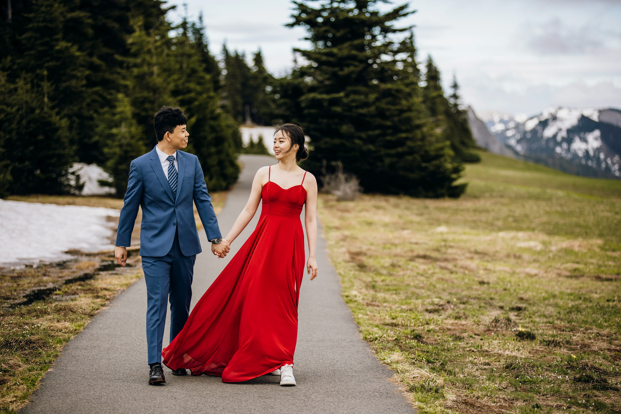 Pacific Northwest mountain engagement session by Seattle adventure elopement photographer James Thomas Long Photography