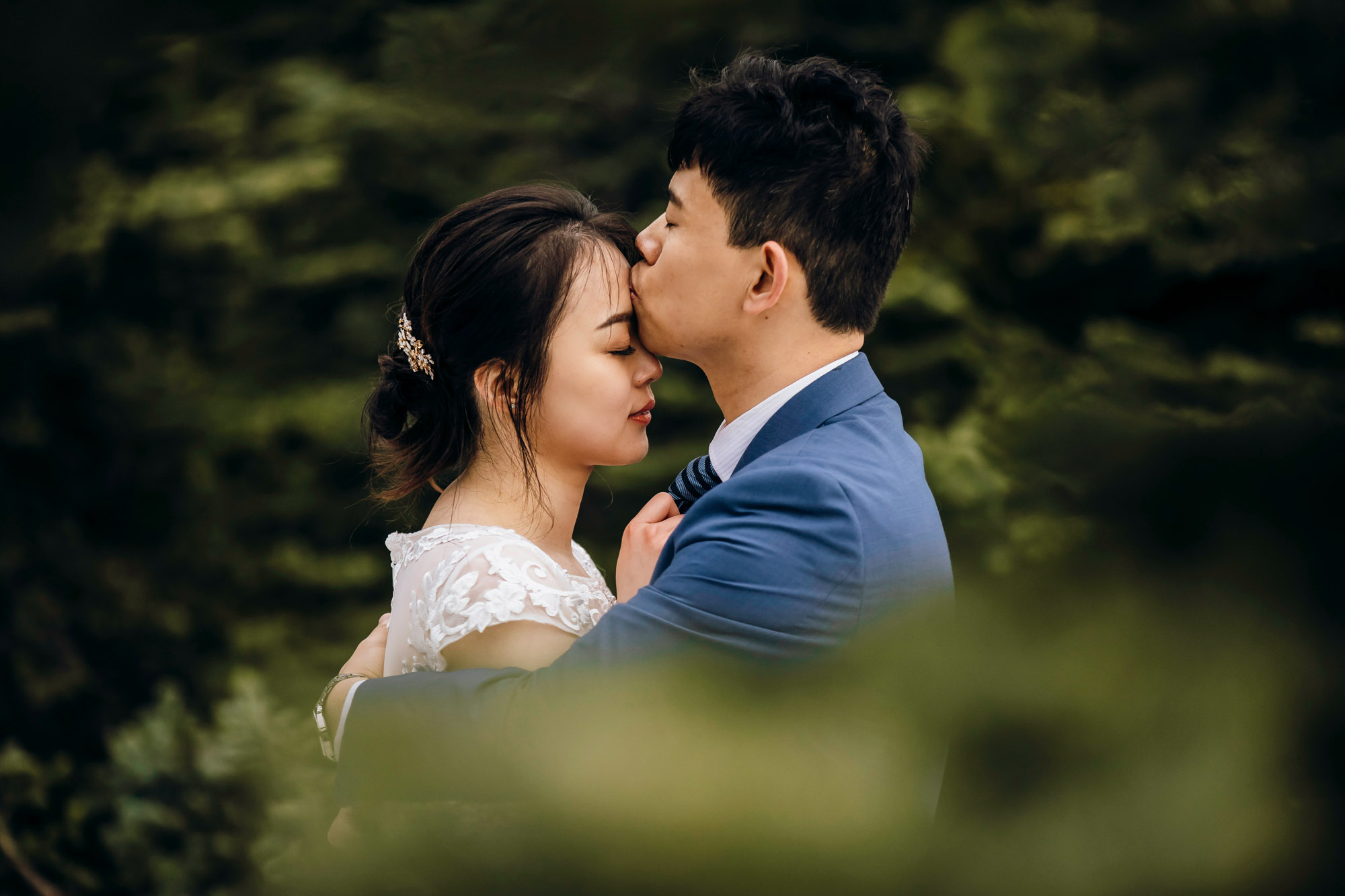 Pacific Northwest mountain engagement session by Seattle adventure elopement photographer James Thomas Long Photography