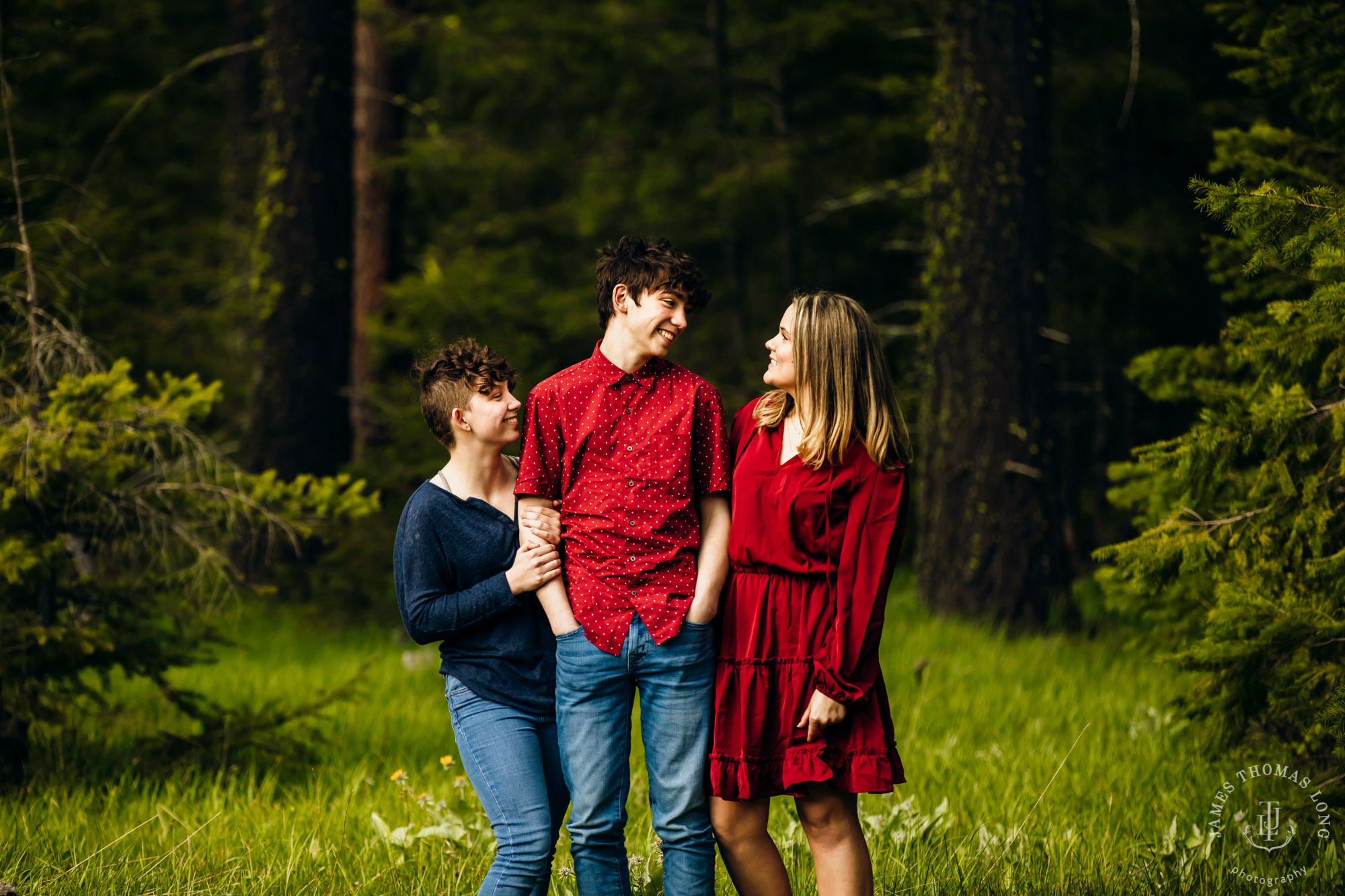 Cle Elum family session by Snoqualmie Family Photographer James Thomas Long Photography