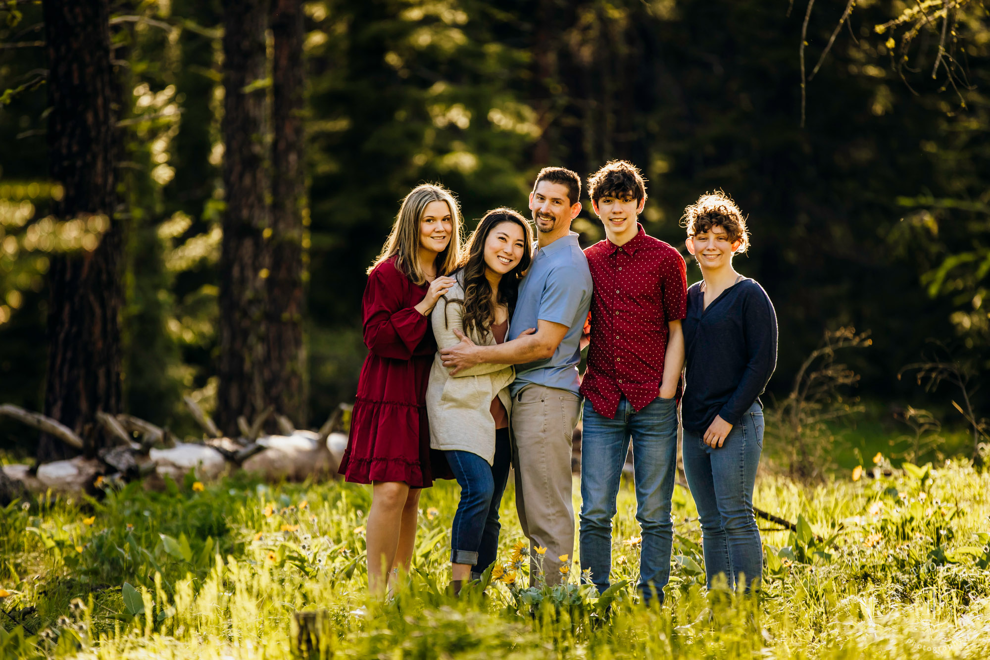 Cle Elum family session by Snoqualmie Family Photographer James Thomas Long Photography