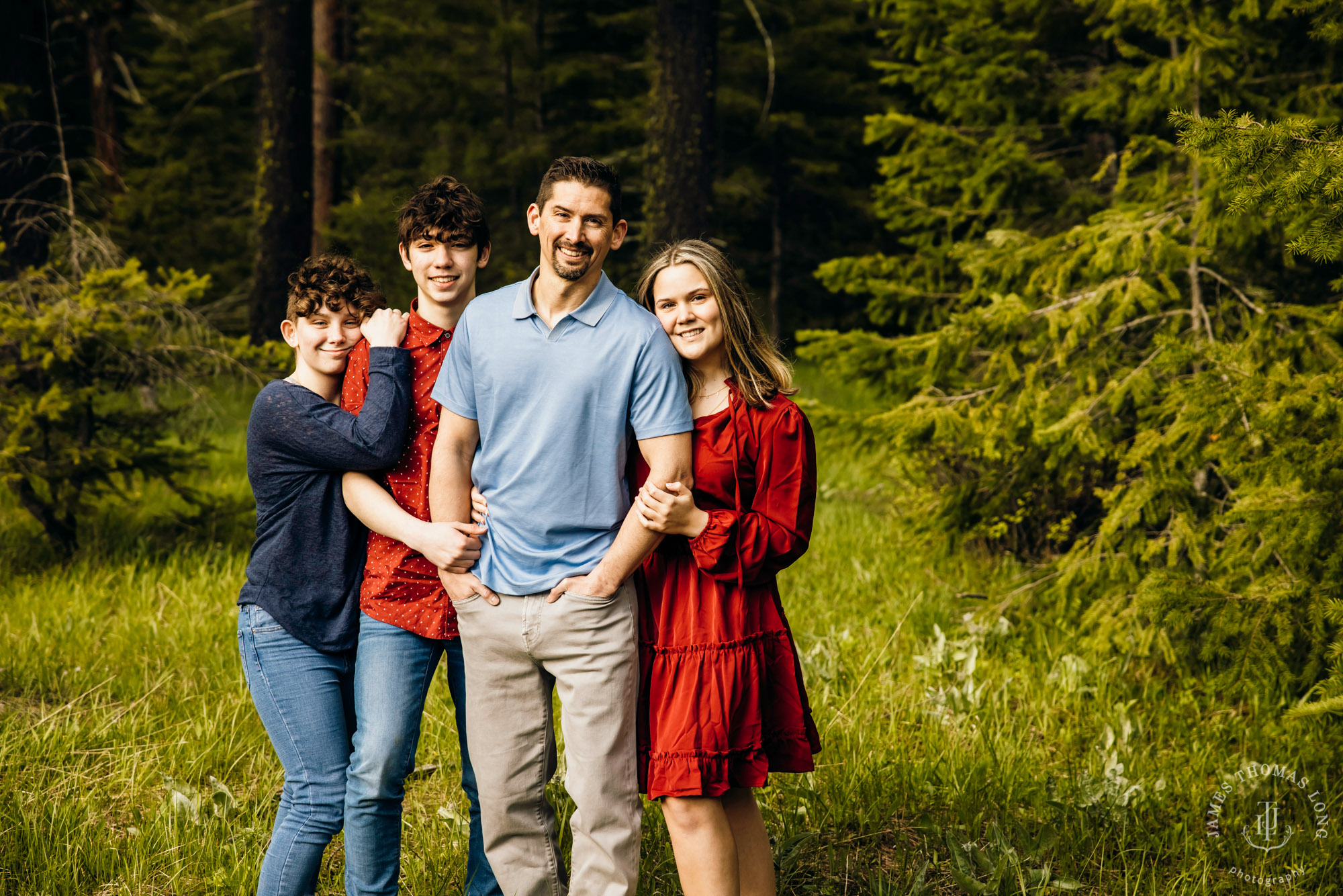 Cle Elum family session by Snoqualmie Family Photographer James Thomas Long Photography