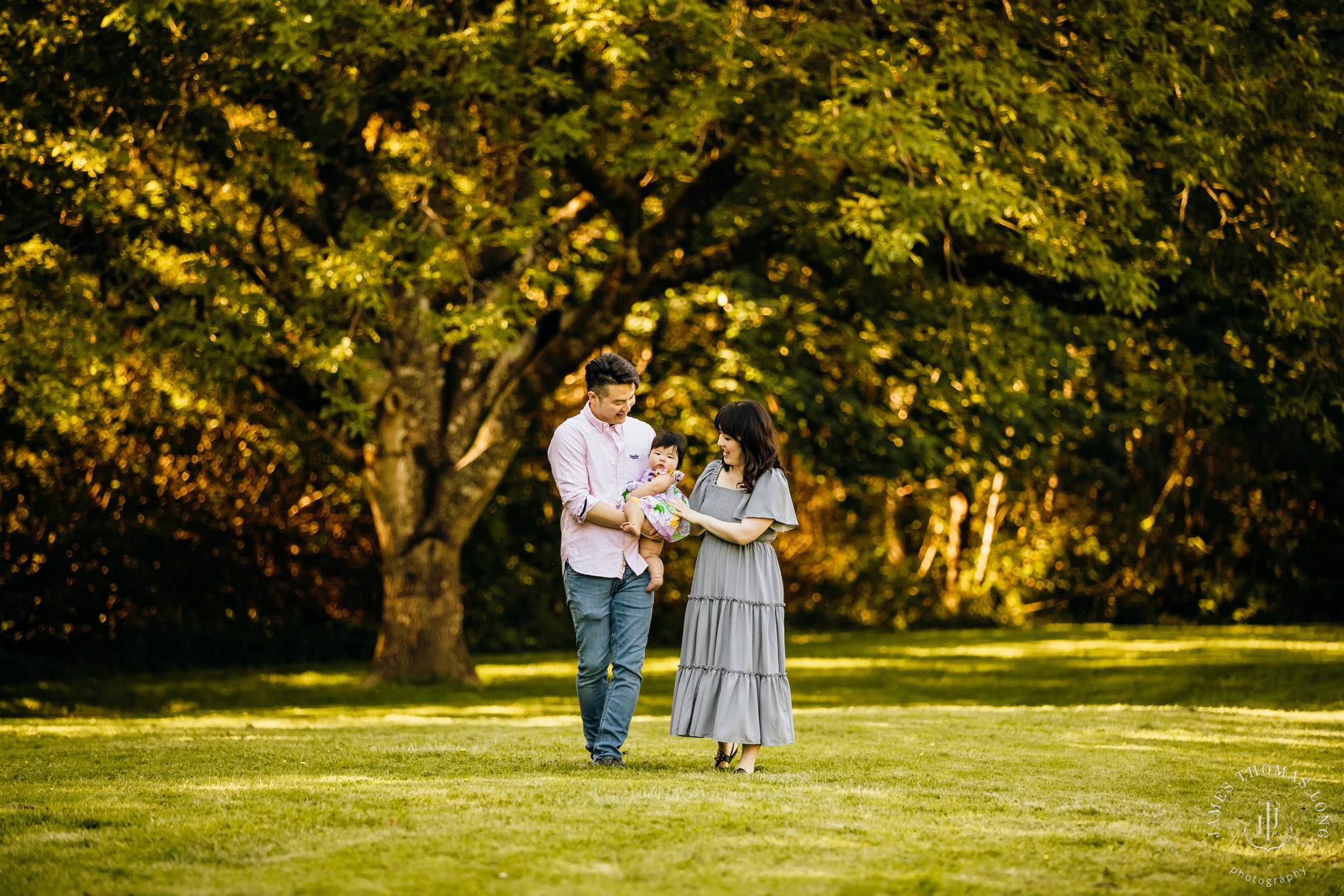 Snoqualmie Family Photographer James Thomas Long Photography