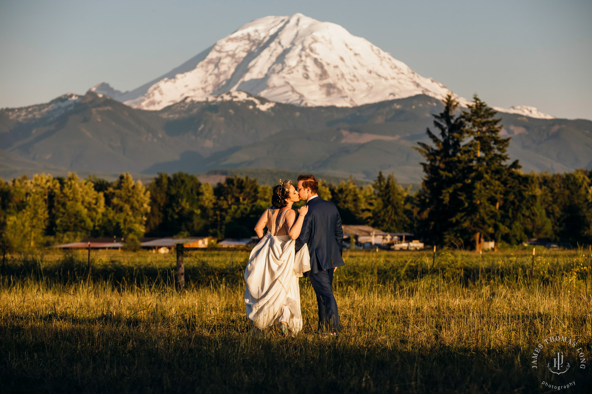 Mountain View Manor Enumclaw Mount Rainier wedding by Seattle wedding photographer James Thomas Long Photography