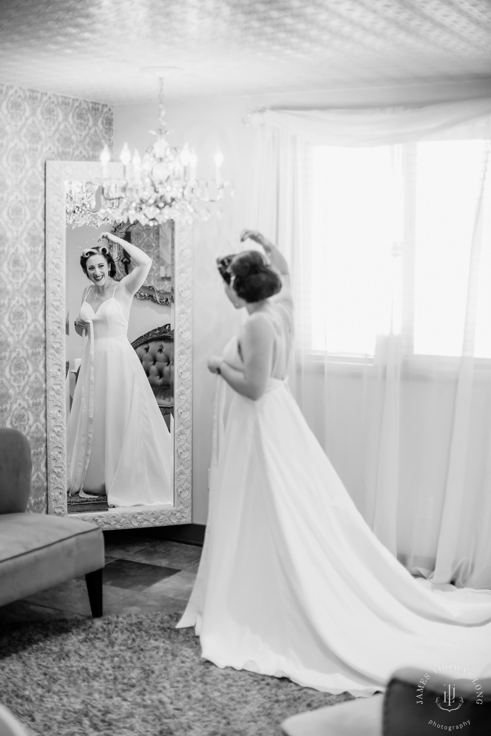 Mountain View Manor Enumclaw Mount Rainier wedding by Seattle wedding photographer James Thomas Long Photography