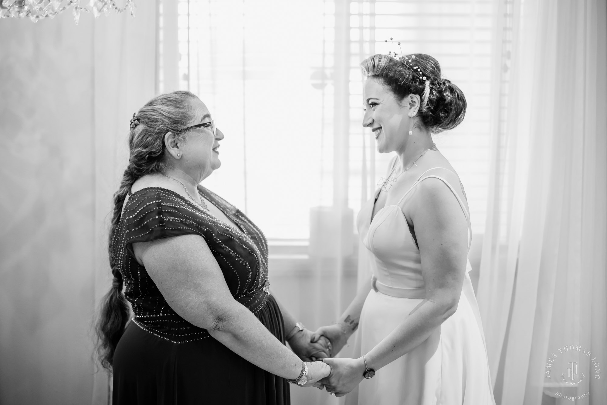 Mountain View Manor Enumclaw Mount Rainier wedding by Seattle wedding photographer James Thomas Long Photography