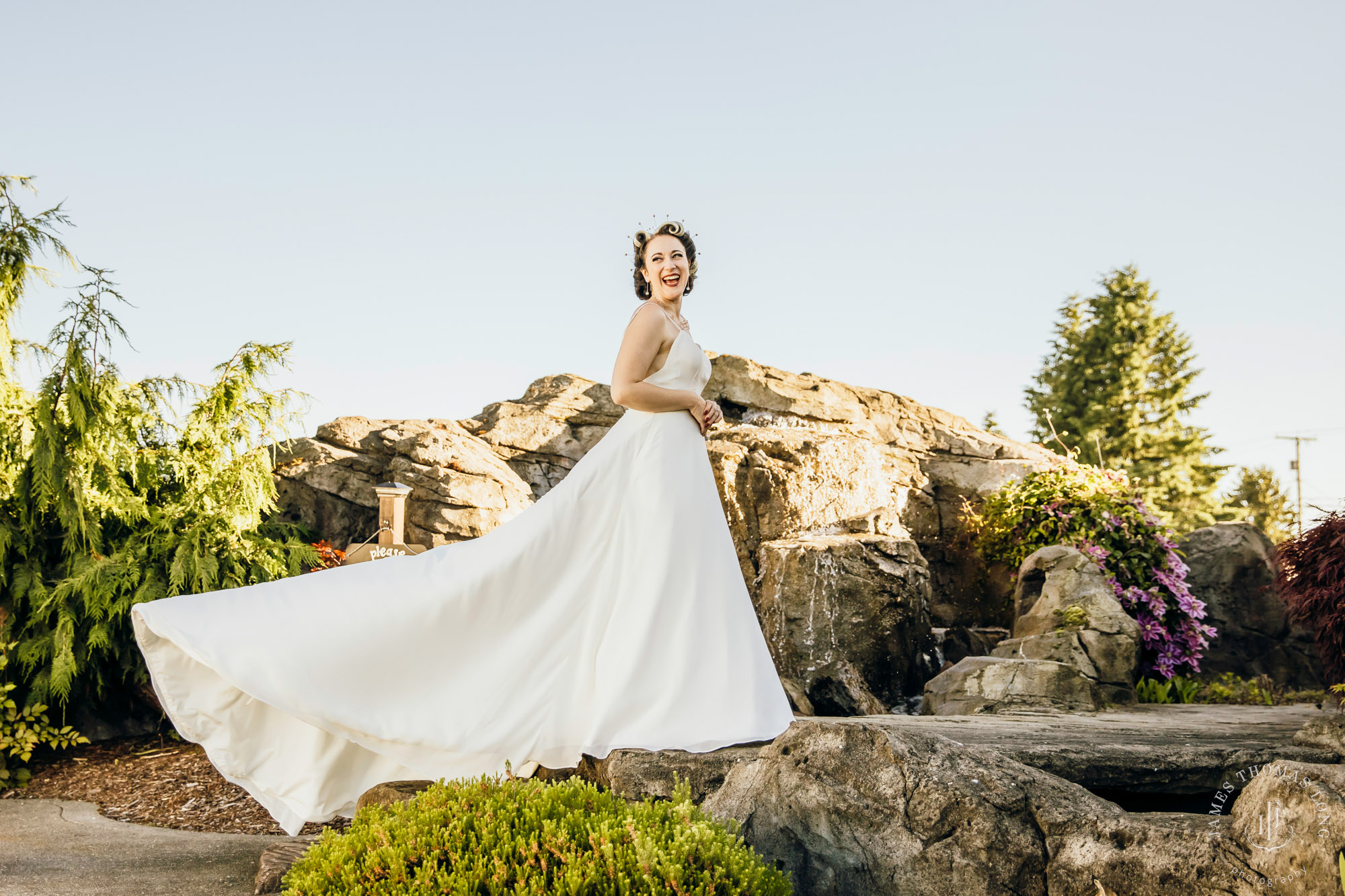 Mountain View Manor Enumclaw Mount Rainier wedding by Seattle wedding photographer James Thomas Long Photography