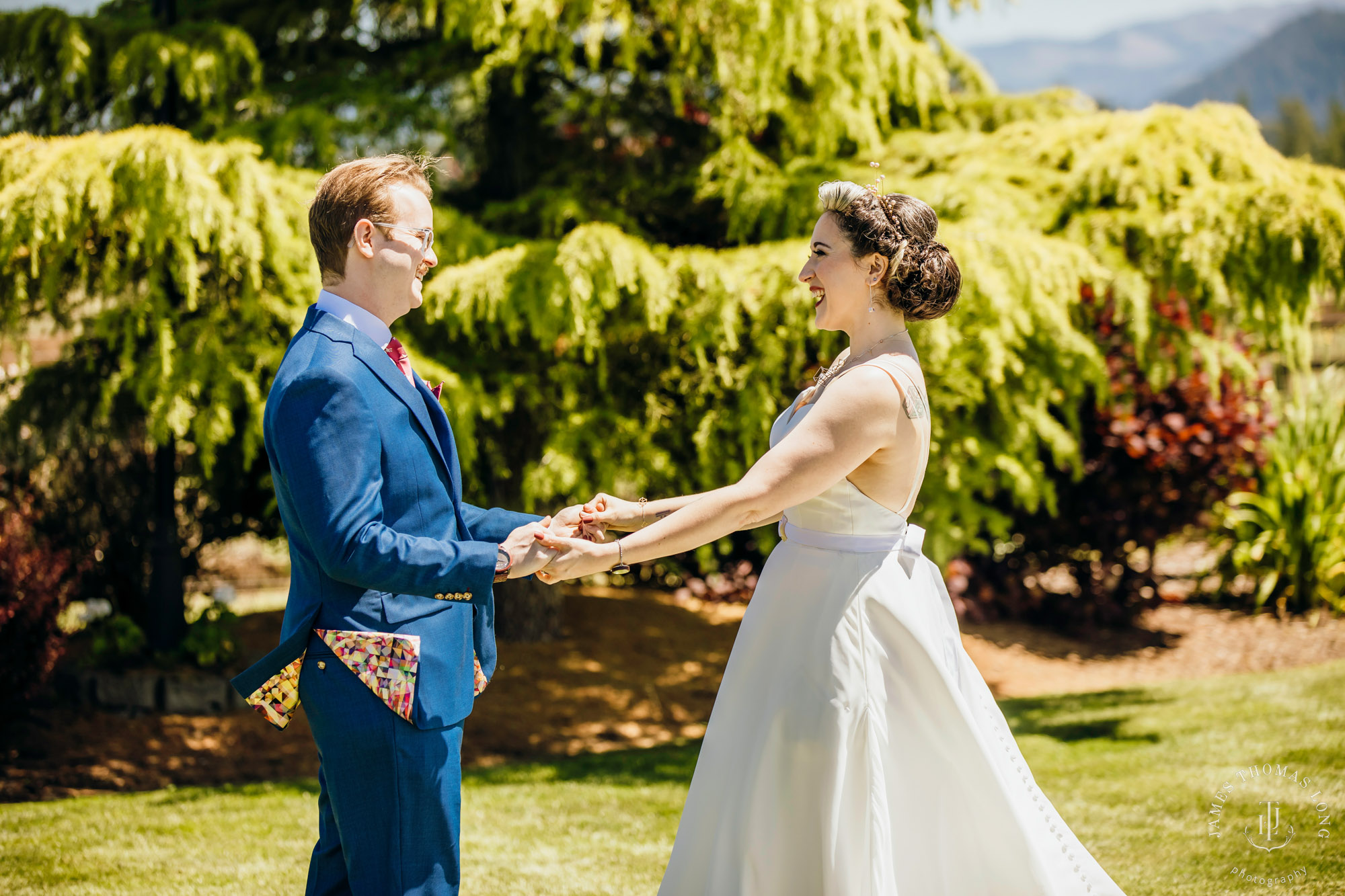 Mountain View Manor Enumclaw Mount Rainier wedding by Seattle wedding photographer James Thomas Long Photography