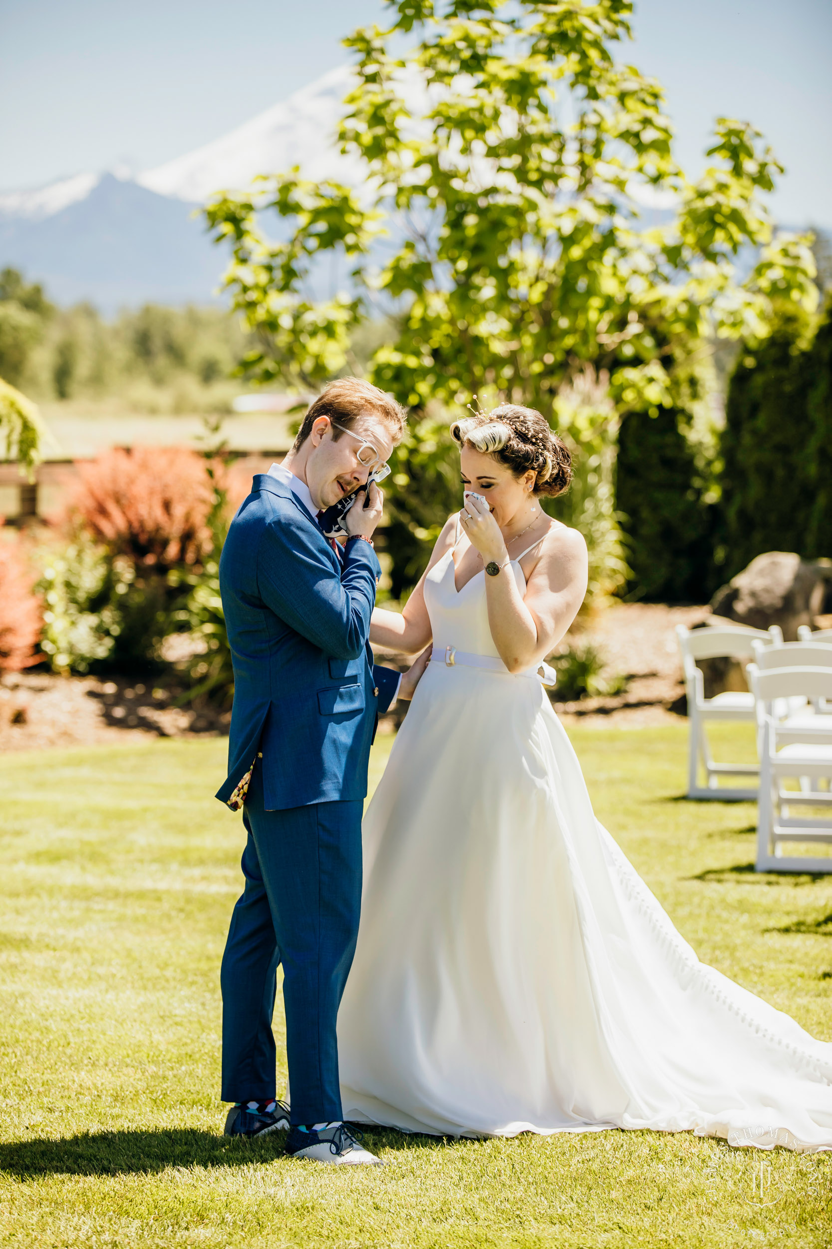 Mountain View Manor Enumclaw Mount Rainier wedding by Seattle wedding photographer James Thomas Long Photography