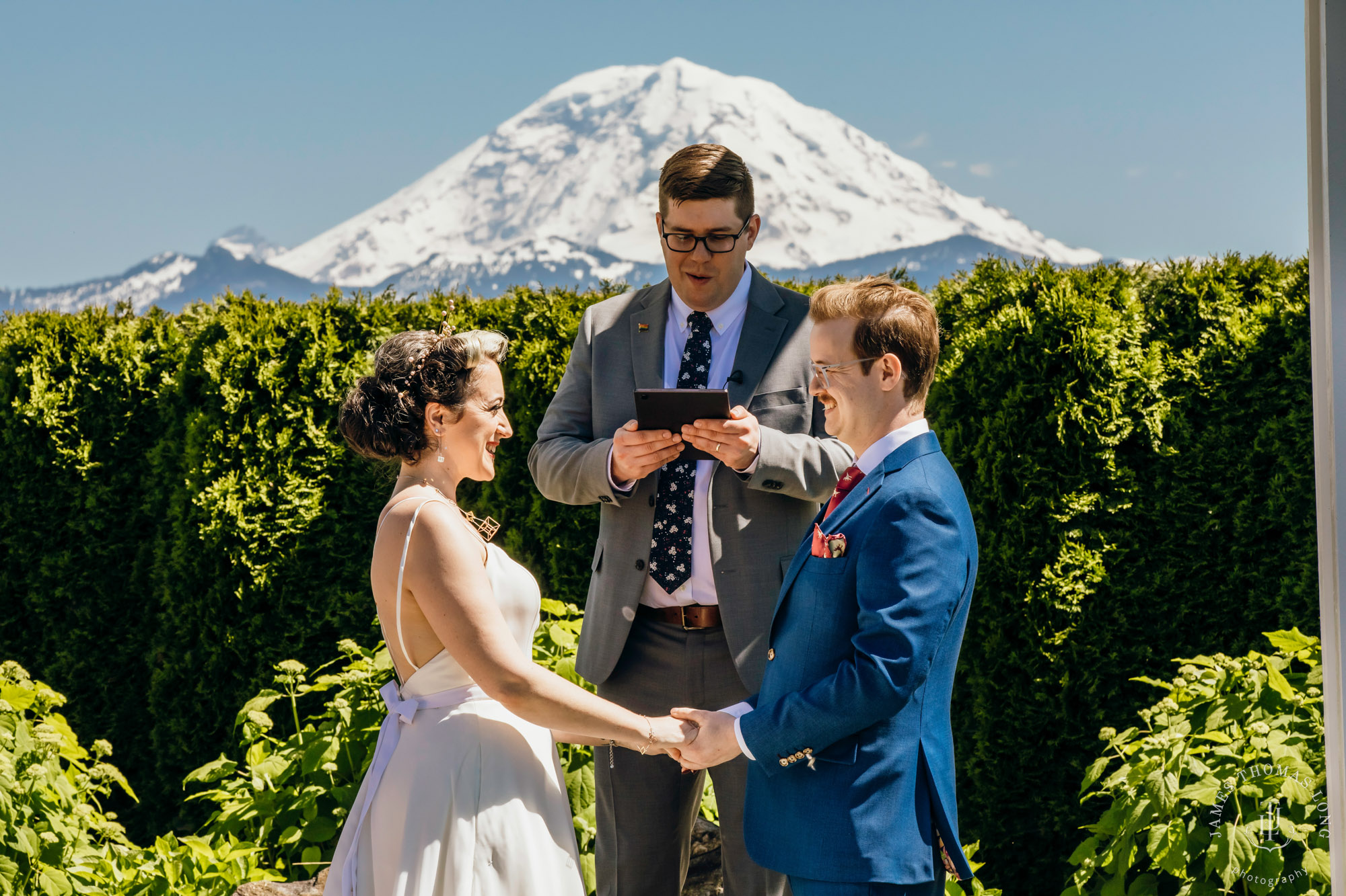 Mountain View Manor Enumclaw Mount Rainier wedding by Seattle wedding photographer James Thomas Long Photography