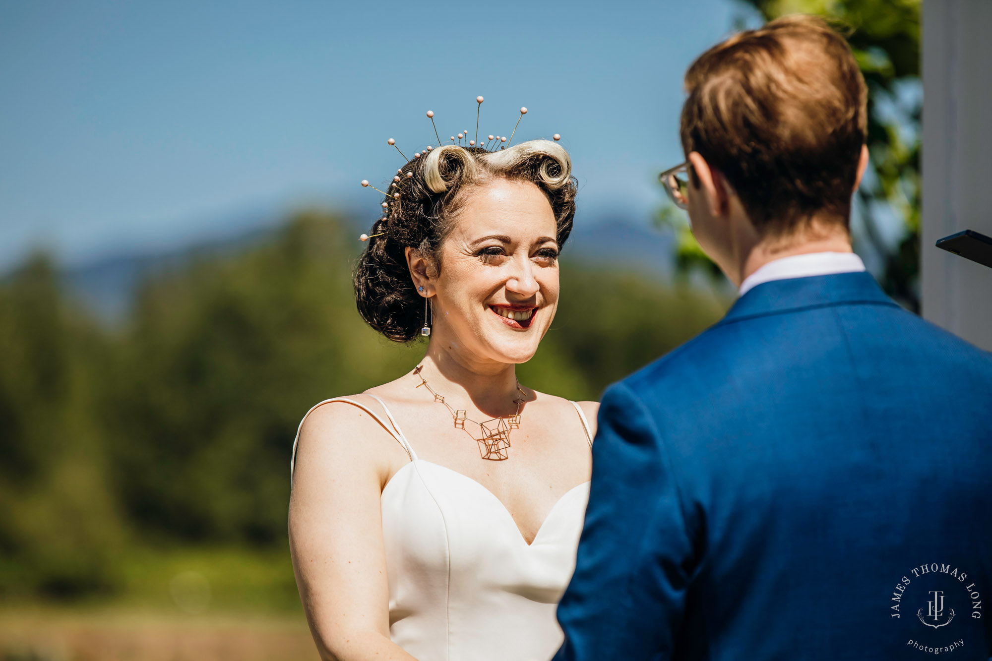 Mountain View Manor Enumclaw Mount Rainier wedding by Seattle wedding photographer James Thomas Long Photography