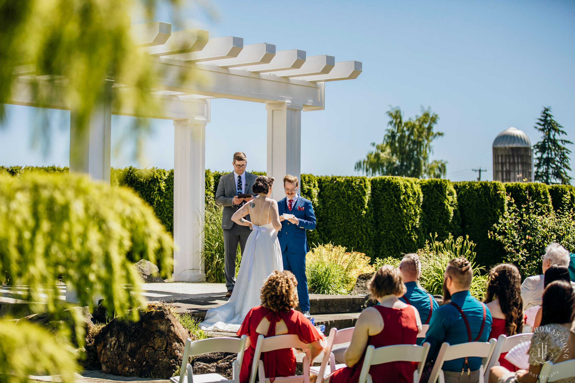 Mountain View Manor Enumclaw Mount Rainier wedding by Seattle wedding photographer James Thomas Long Photography