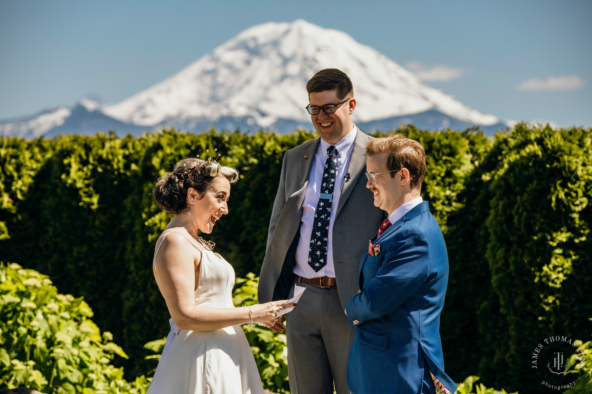 Mountain View Manor Enumclaw Mount Rainier wedding by Seattle wedding photographer James Thomas Long Photography