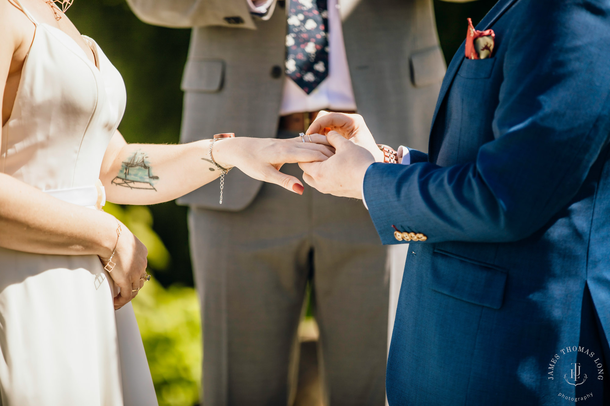 Mountain View Manor Enumclaw Mount Rainier wedding by Seattle wedding photographer James Thomas Long Photography